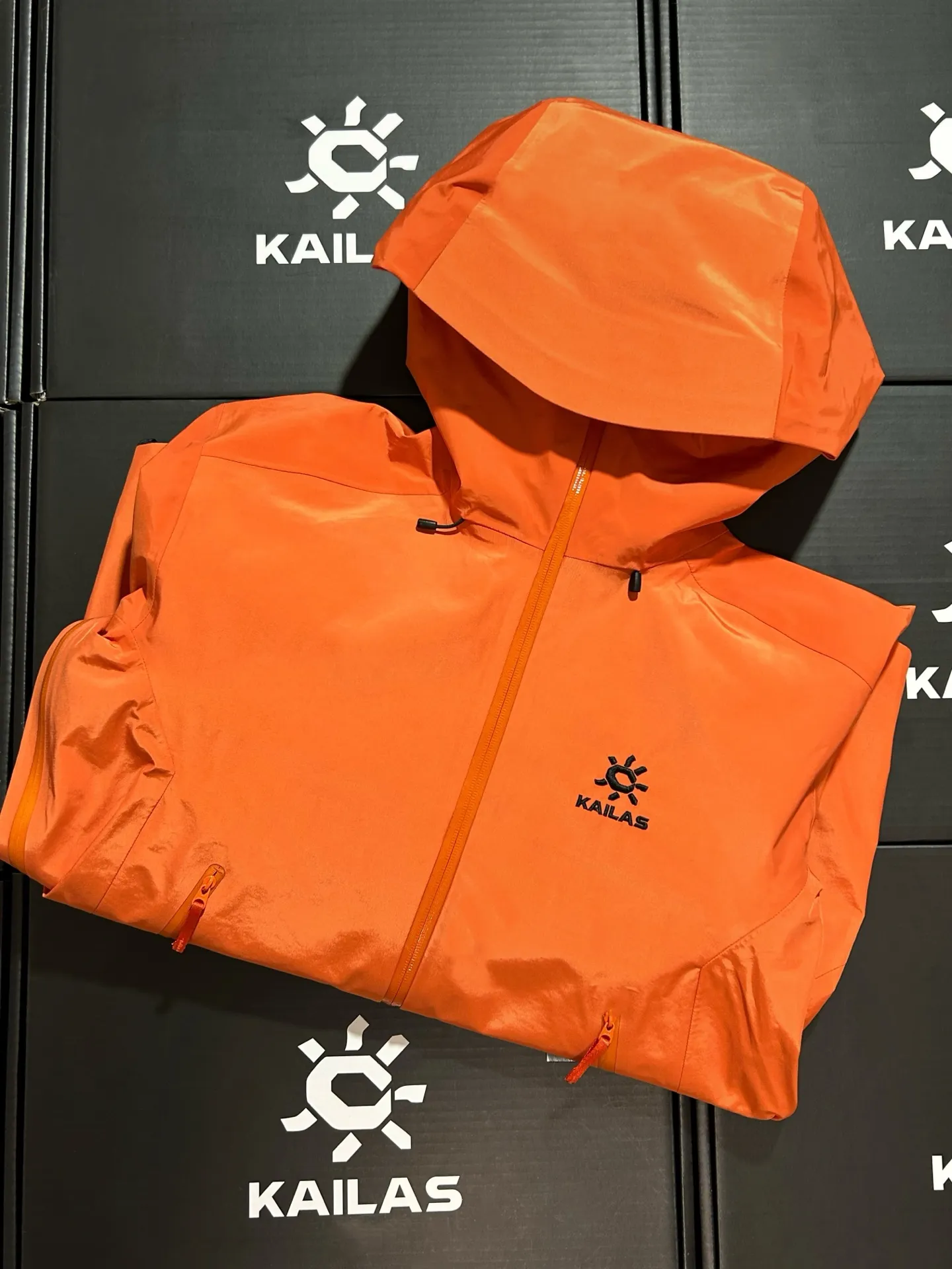 Kailas LT GORE-TEX Hooded Hardshell Jacket D31020595 — view 2