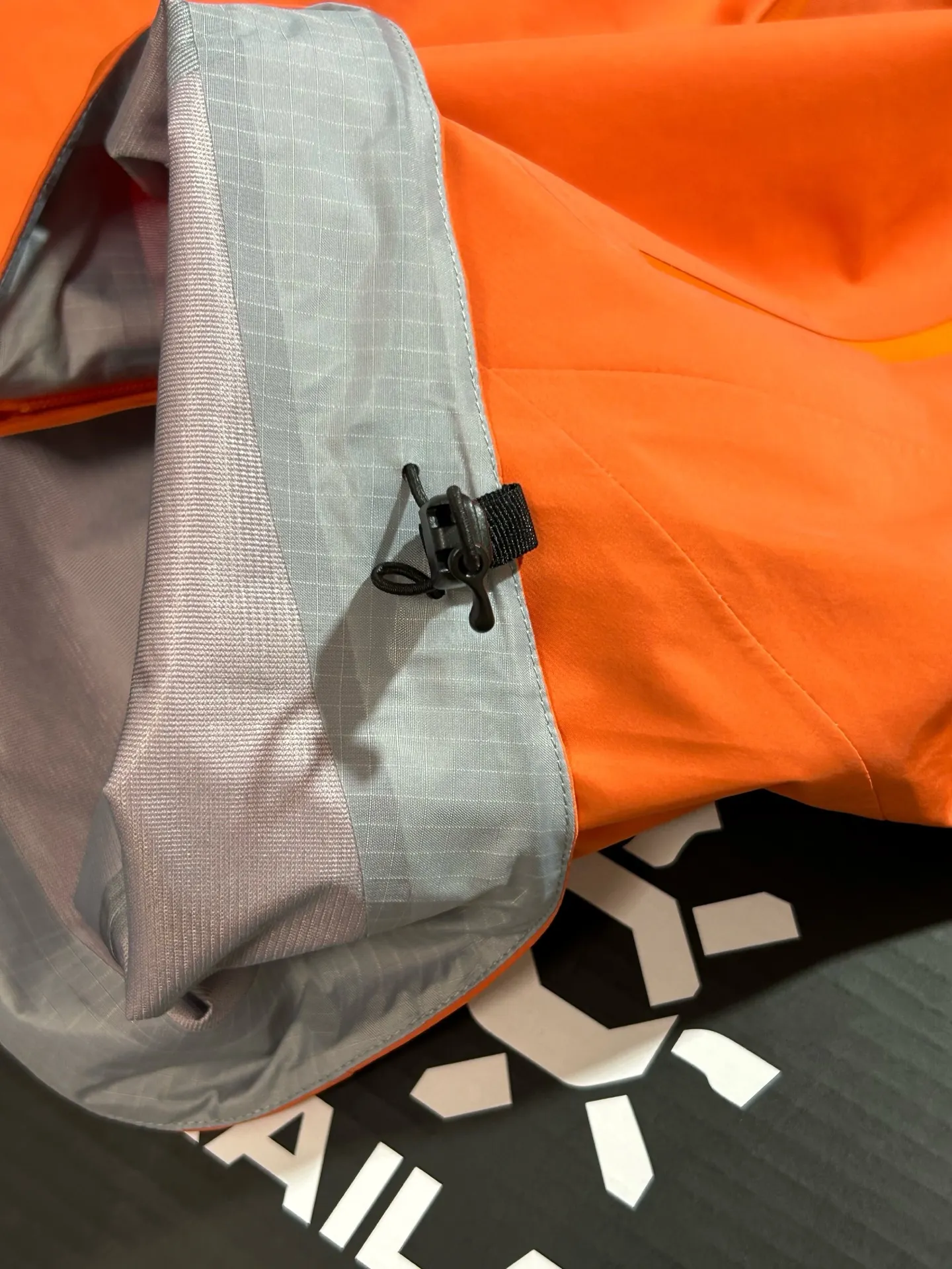 Kailas LT GORE-TEX Hooded Hardshell Jacket D31020595 — view 5