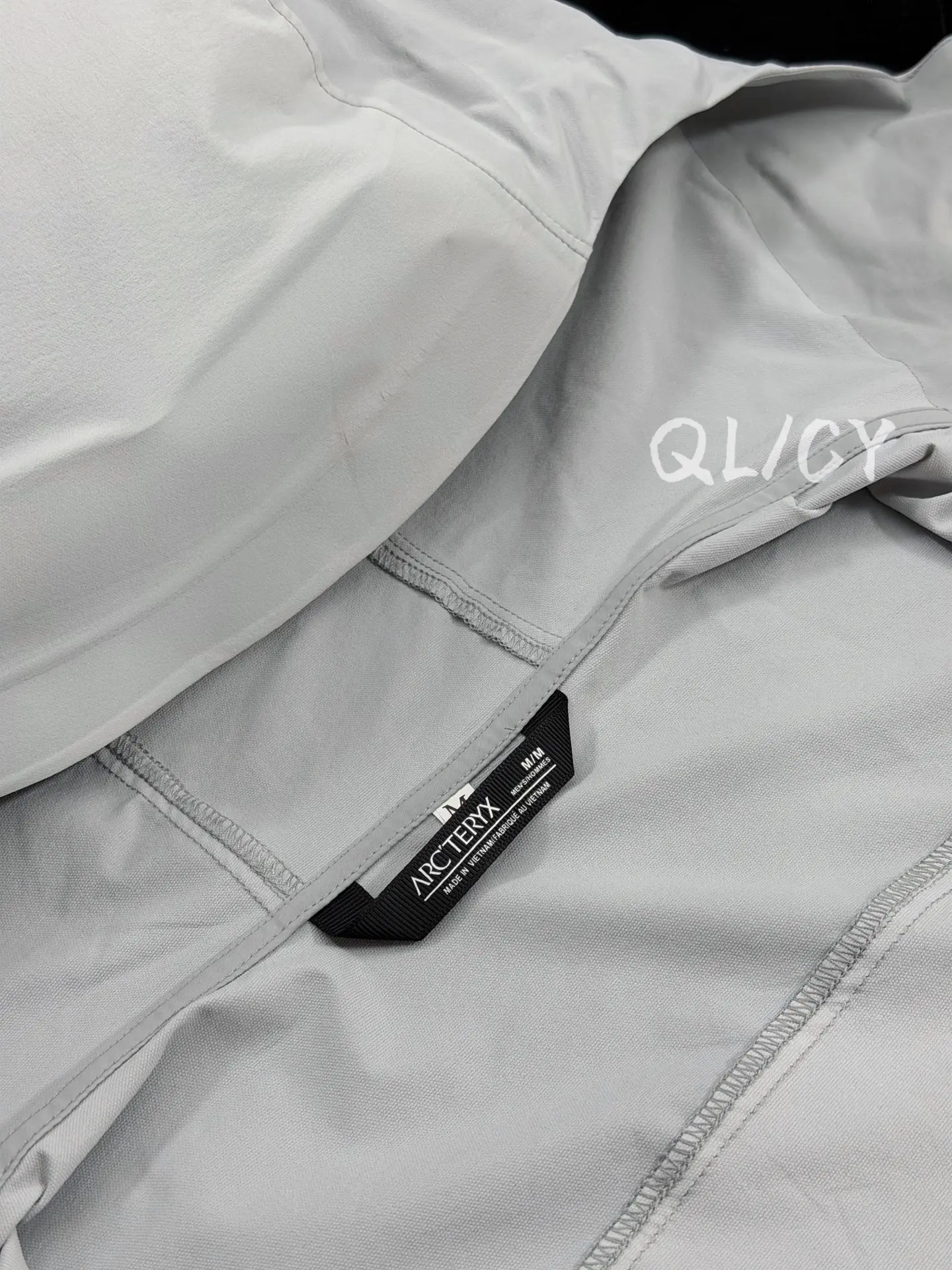 Gamma Lightweight Hooded Softshell Jacket D32020841 — view 9