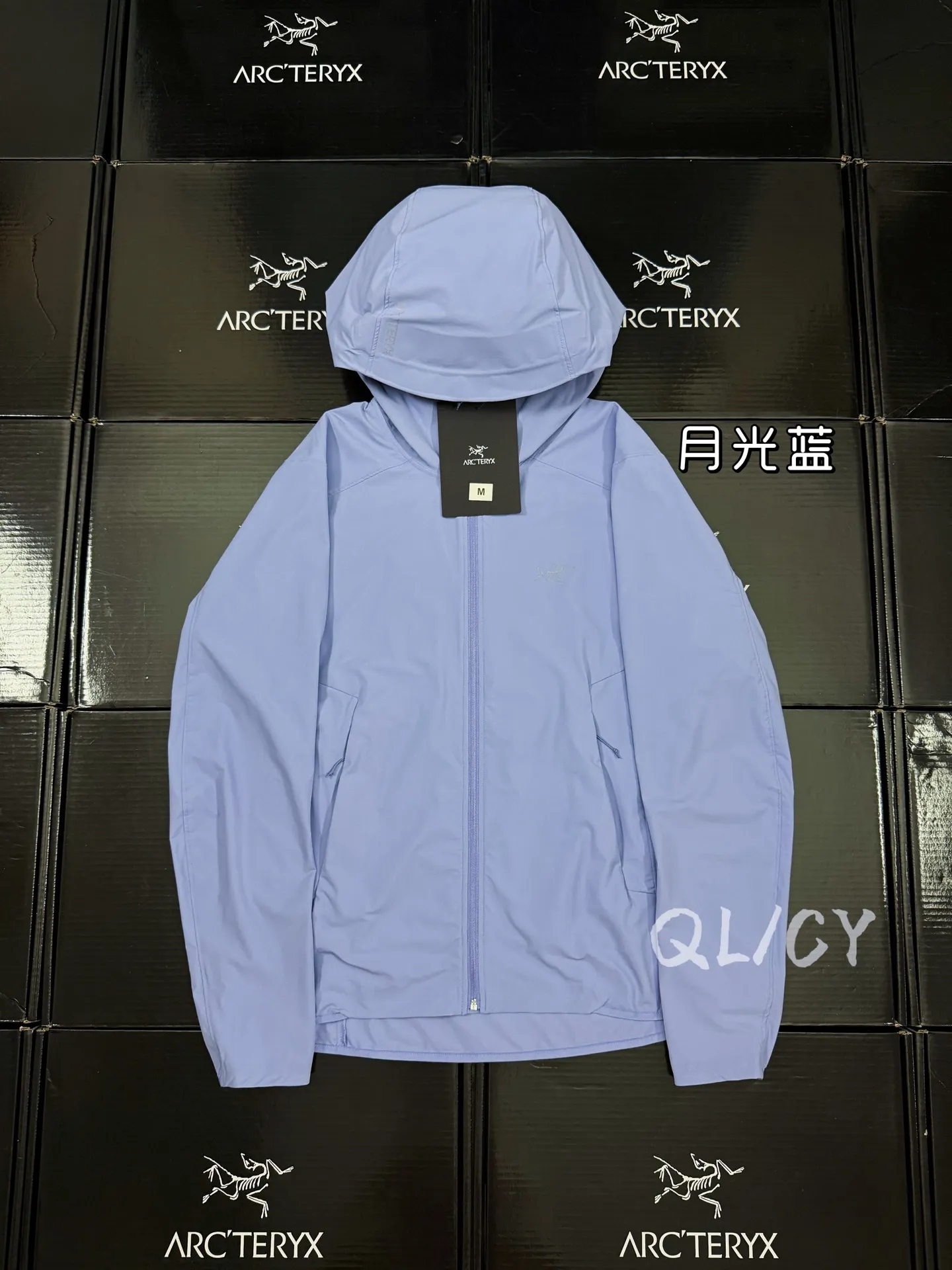 Gamma Lightweight Hooded Softshell Jacket D32020844