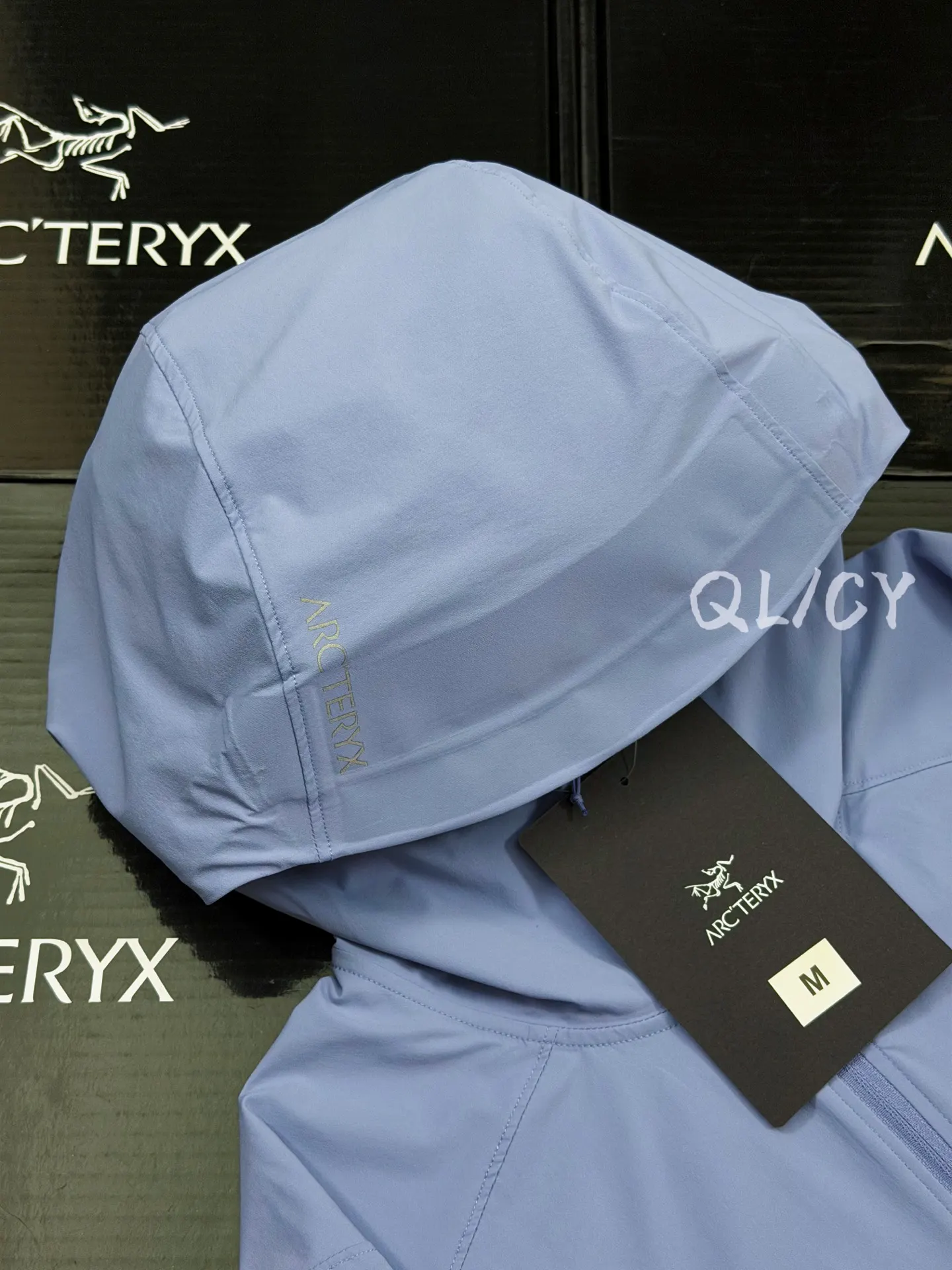 Gamma Lightweight Hooded Softshell Jacket D32020844 — view 3