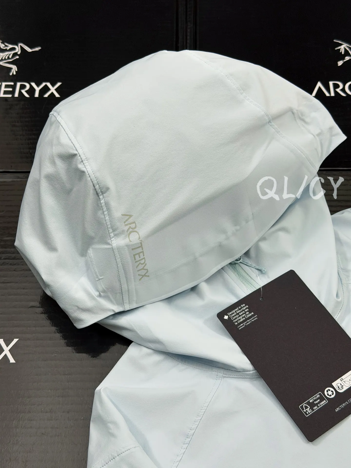 Gamma Lightweight Hooded Softshell Jacket D32020843 — view 3