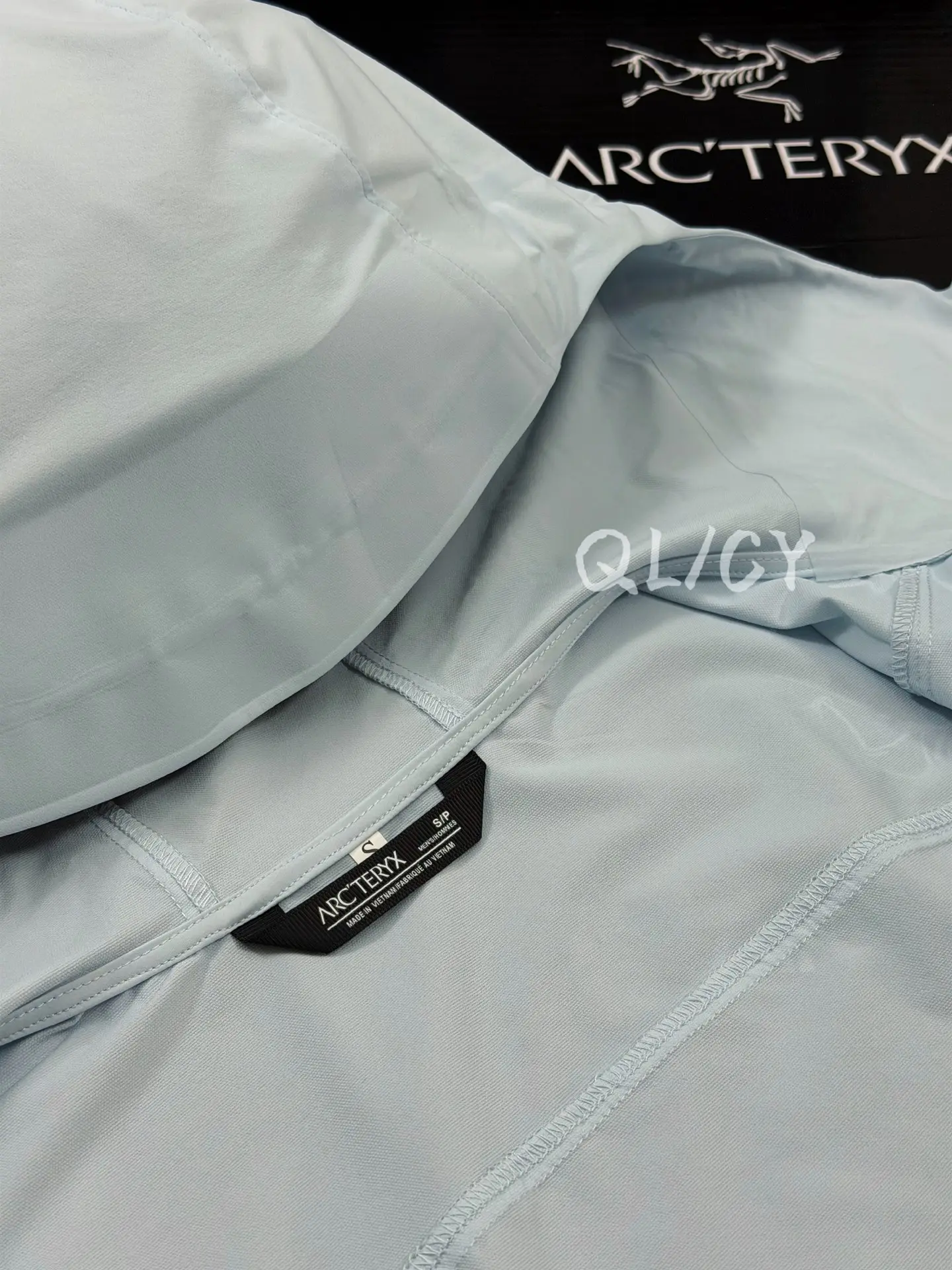 Gamma Lightweight Hooded Softshell Jacket D32020843 — view 9