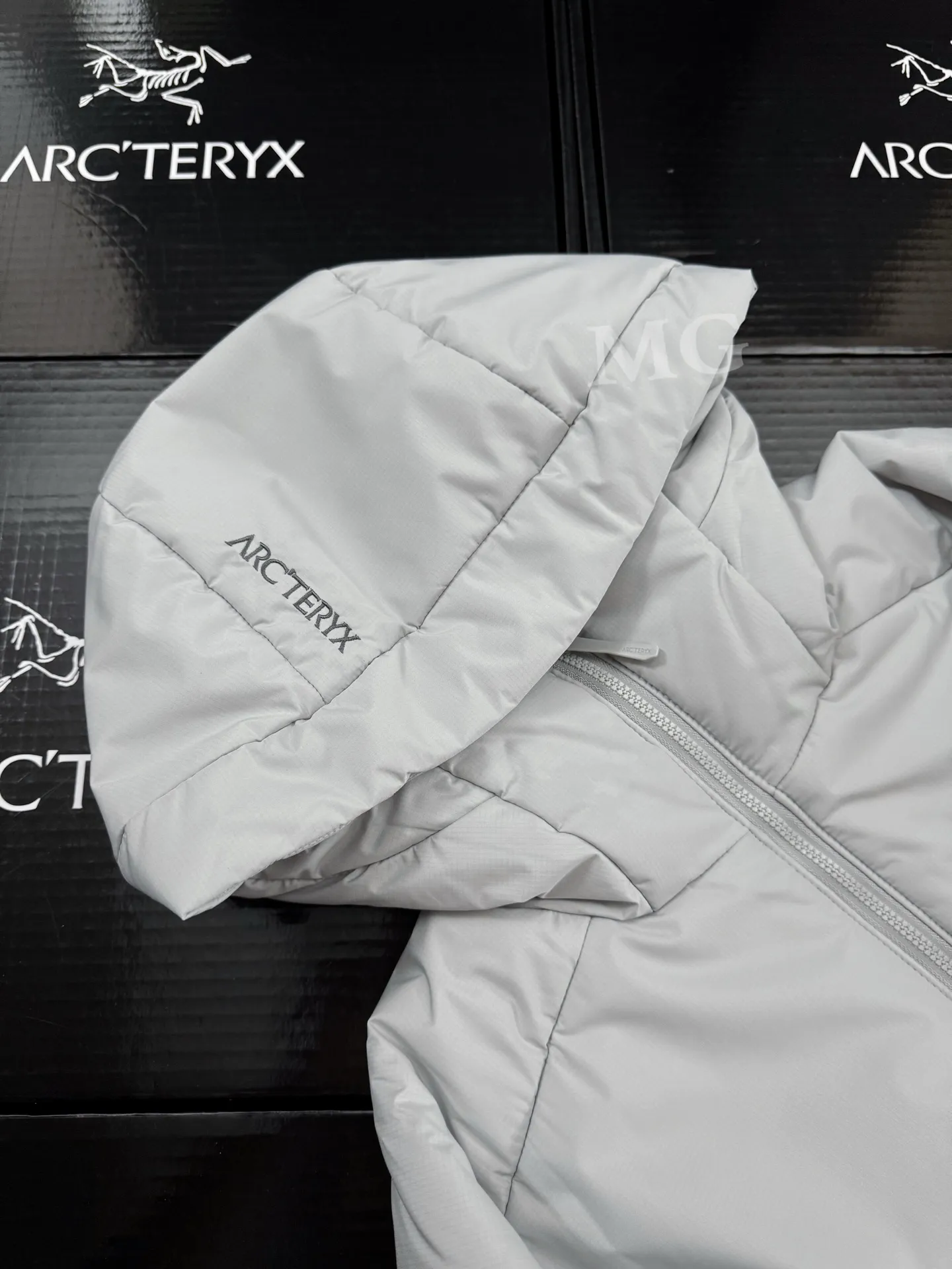Atom AR Hoody Insulated Jacket D32020618 — view 3