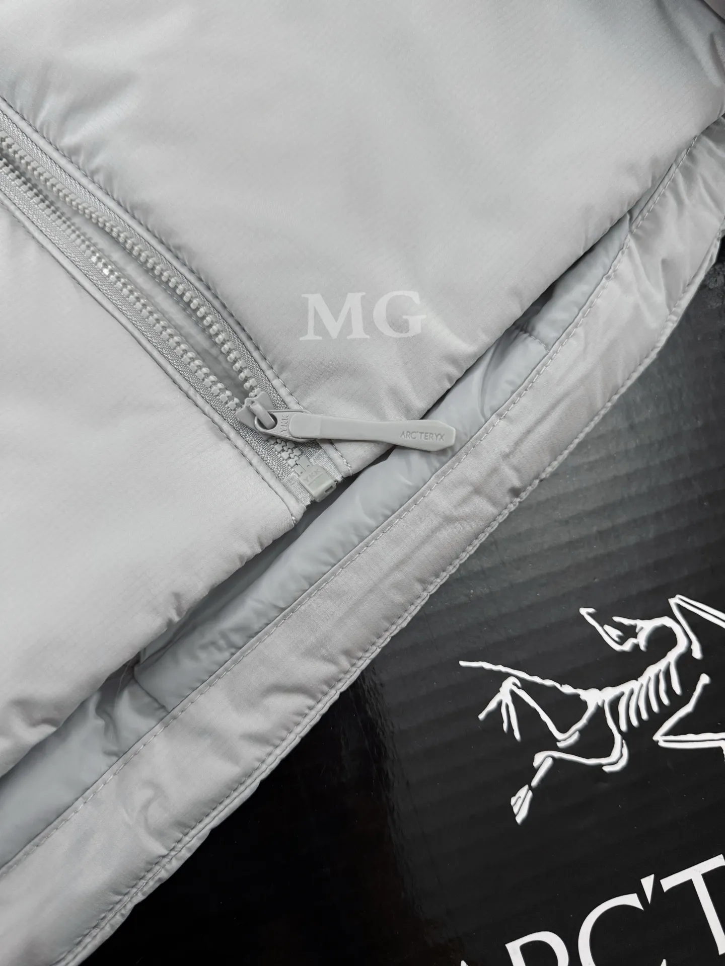 Atom AR Hoody Insulated Jacket D32020618 — view 6