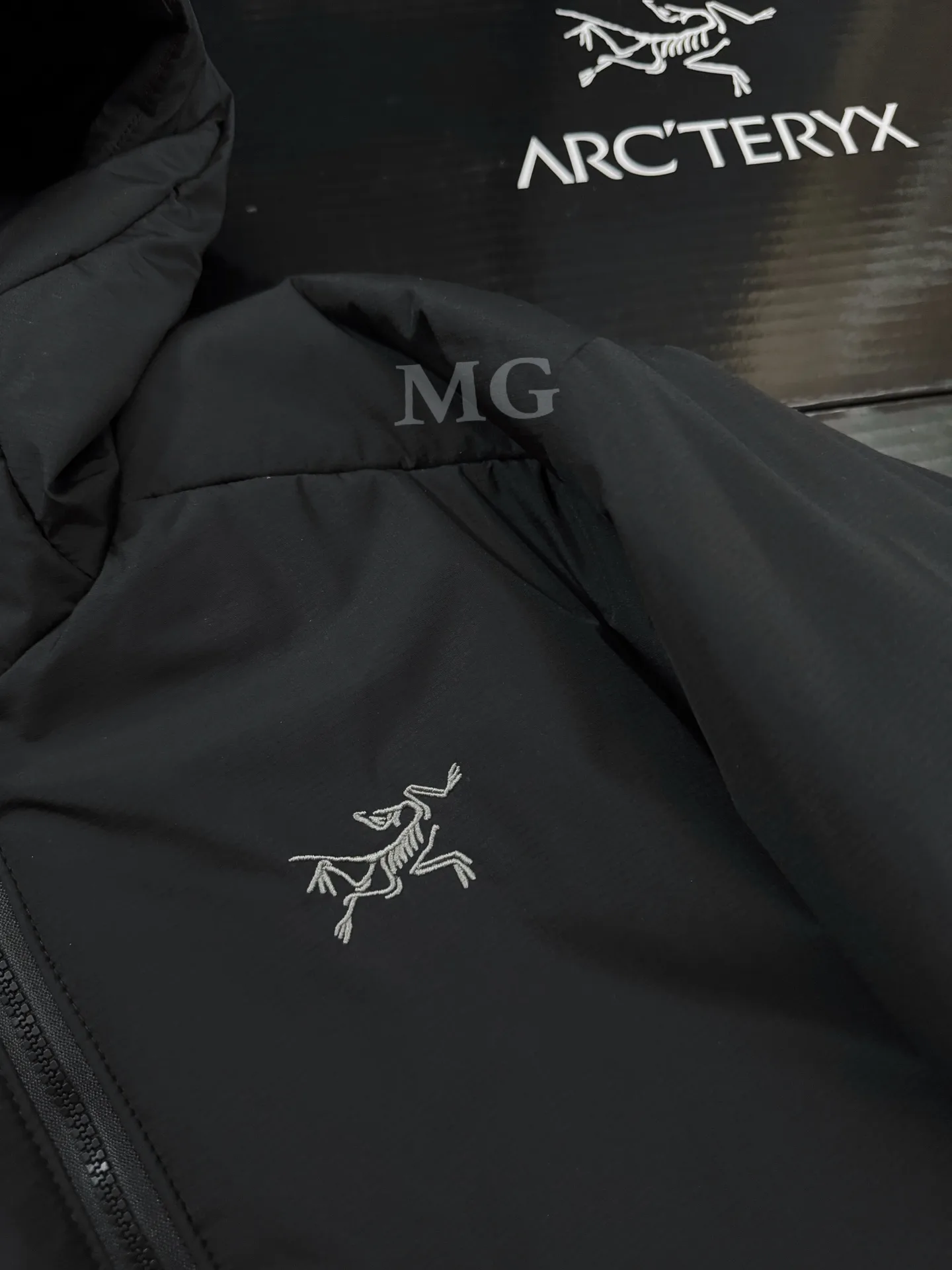 Atom AR Hoody Insulated Jacket D32020619 — view 2