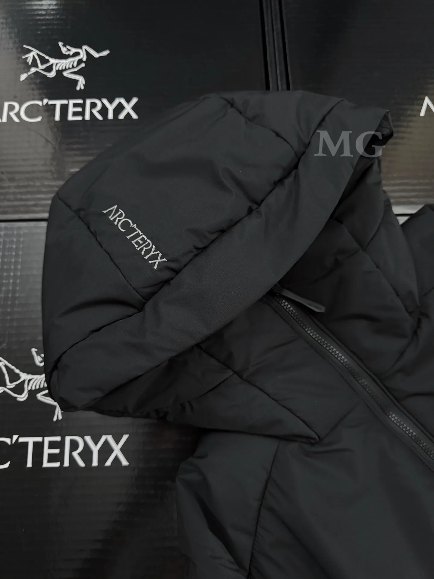 Atom AR Hoody Insulated Jacket D32020619 — view 3