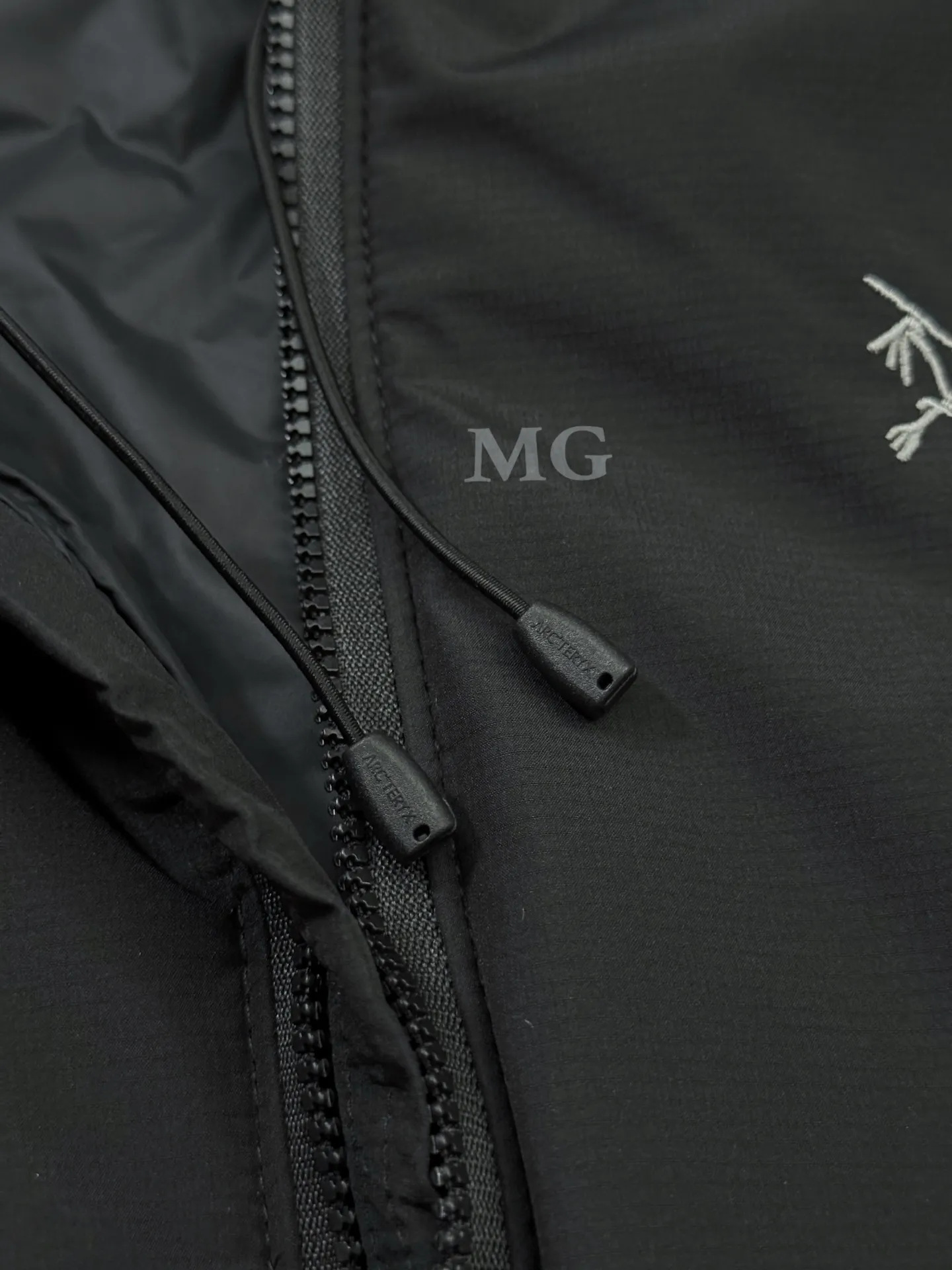Atom AR Hoody Insulated Jacket D32020619 — view 6
