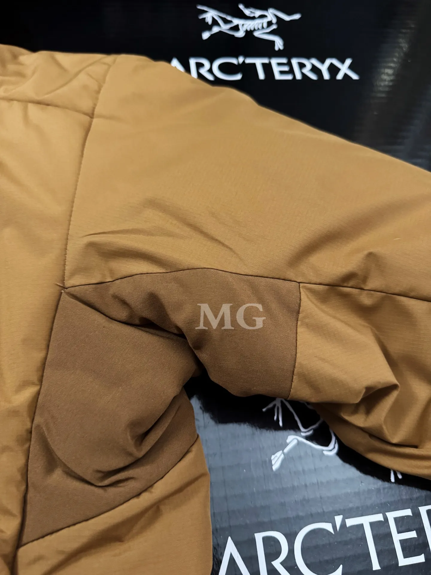 Arc'teryx Atom AR Hoody Insulated Jacket D32020670 — view 4