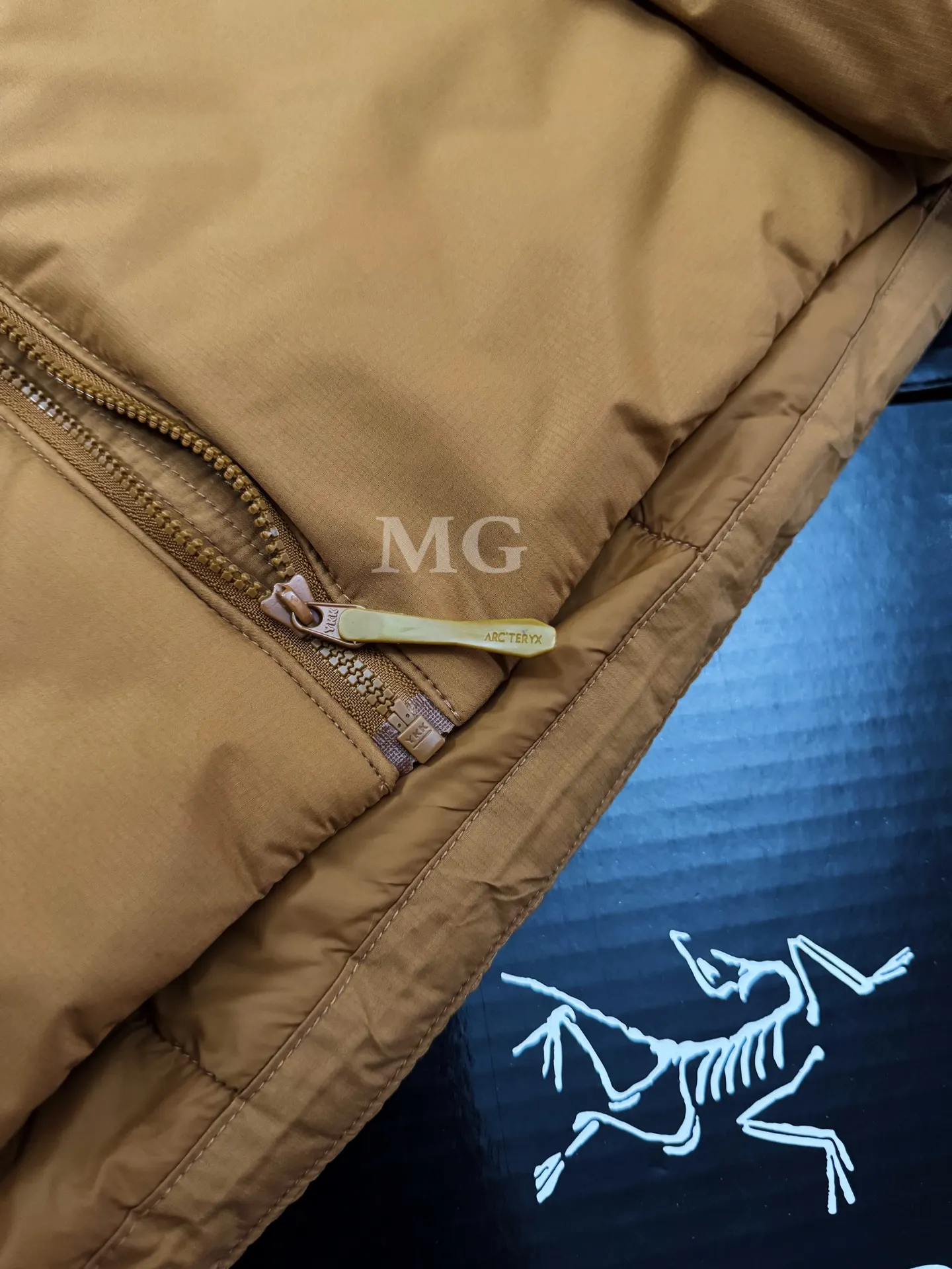 Arc'teryx Atom AR Hoody Insulated Jacket D32020670 — view 6