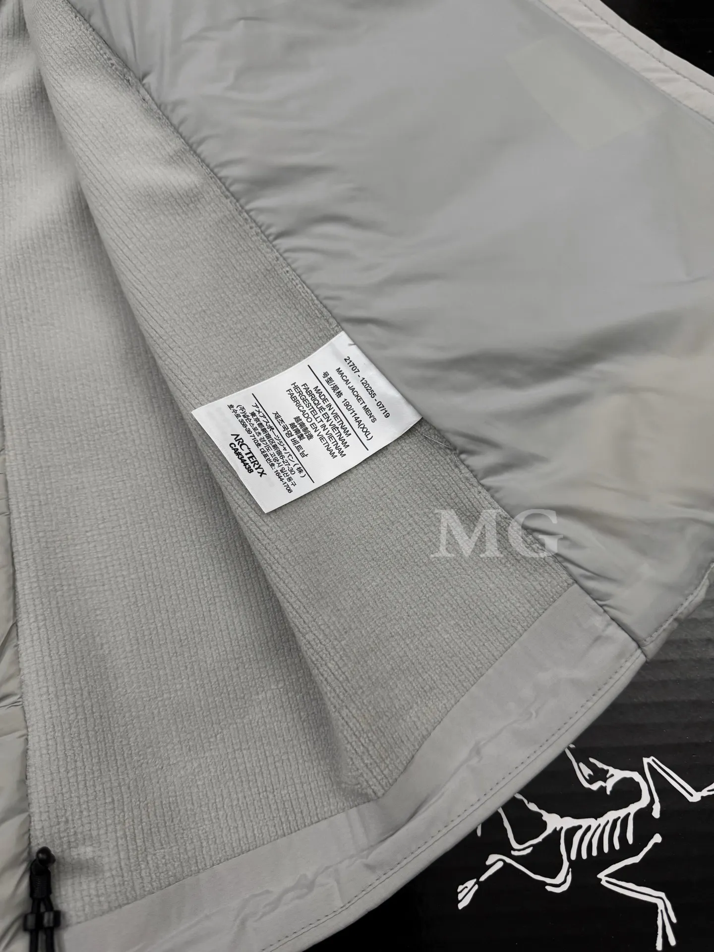 Atom Down-Filled Logo Gilet D32020688 — view 9