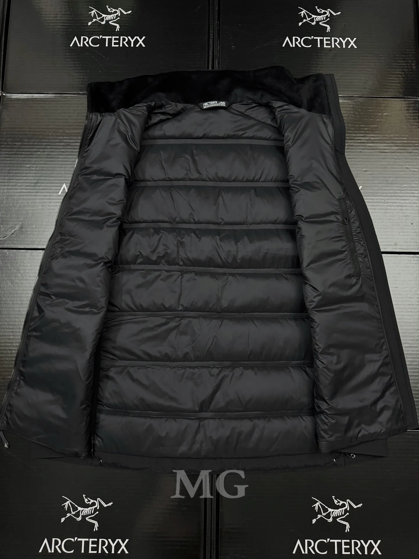 Atom Down-Filled Logo Gilet D32020686 — view 6