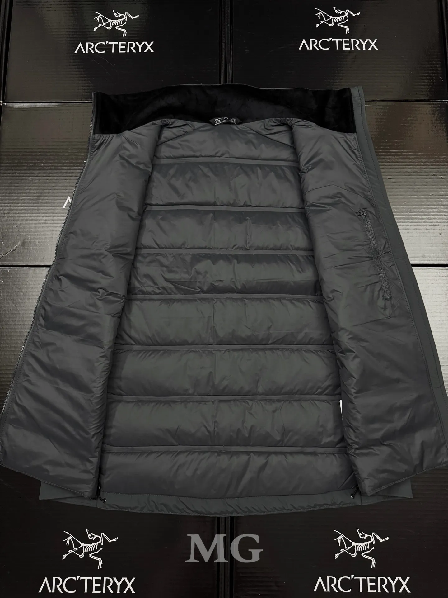 Atom Down-Filled Insulated Vest D32020684 — view 7