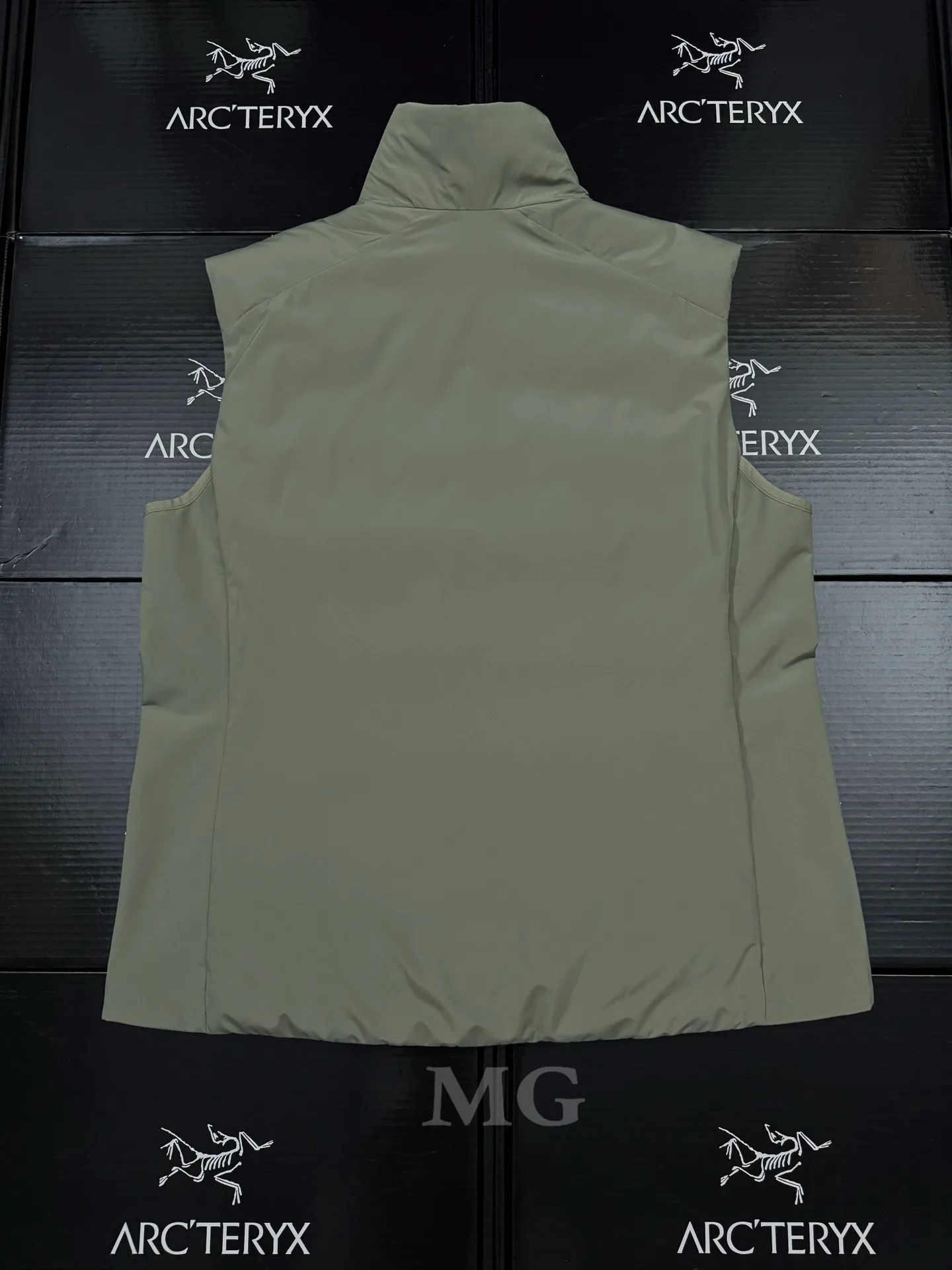 Atom Down-Filled Logo Gilet D32020687 — view 2