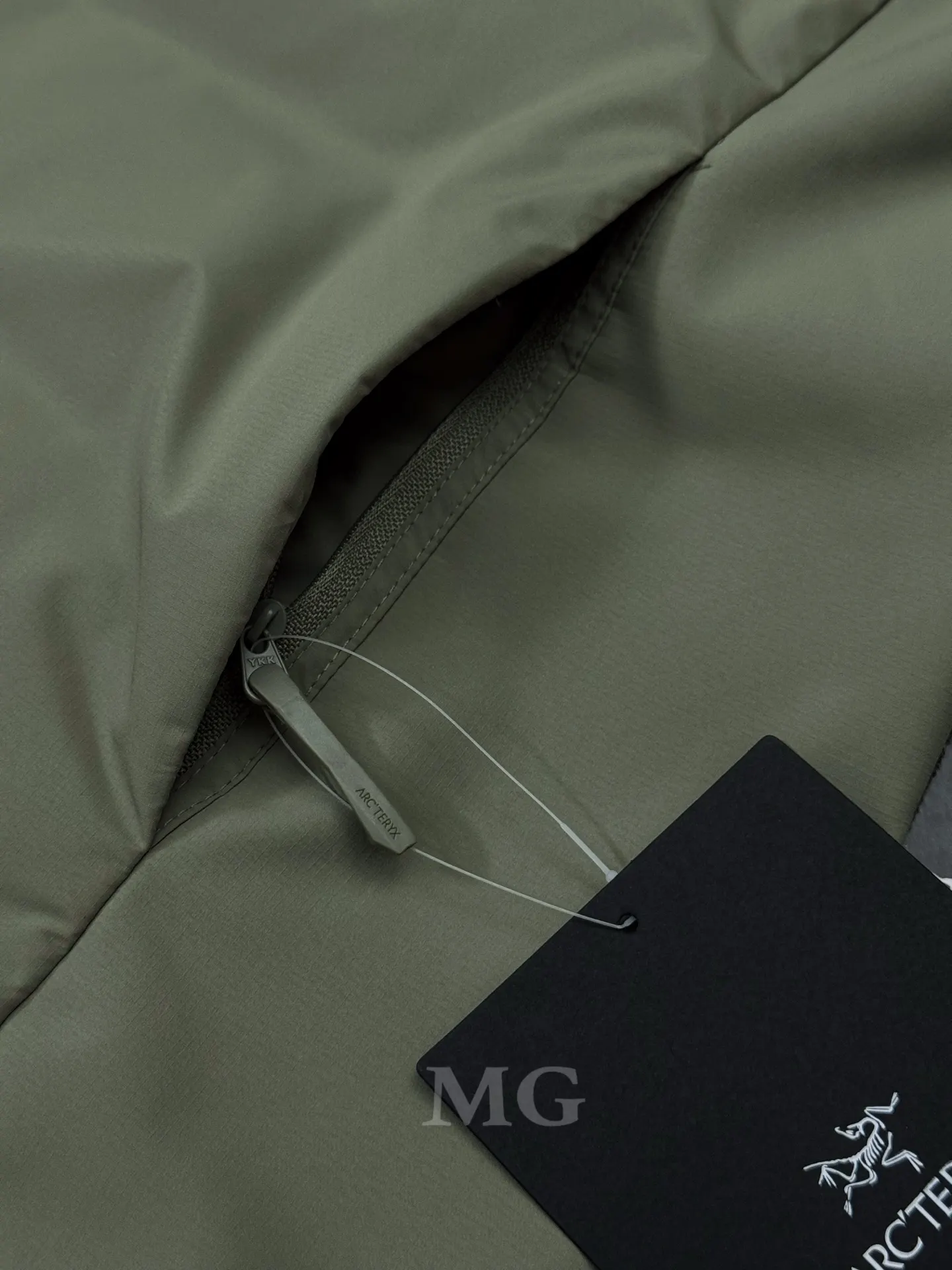 Atom Down-Filled Logo Gilet D32020687 — view 5