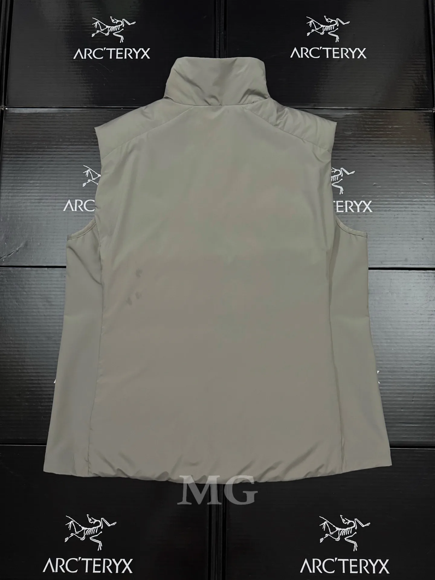 Atom Down-Filled Logo Gilet D32020685 — view 6