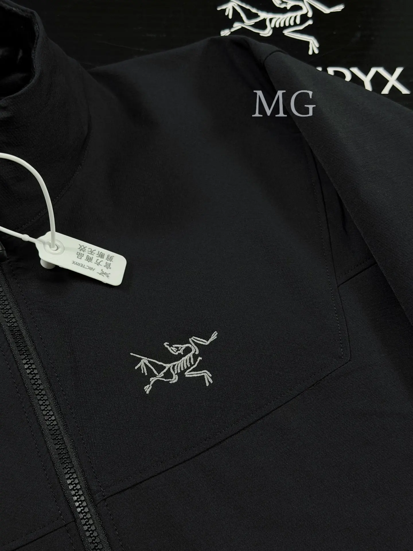 Gamma Softshell Hoody Jacket D32020735 — view 2