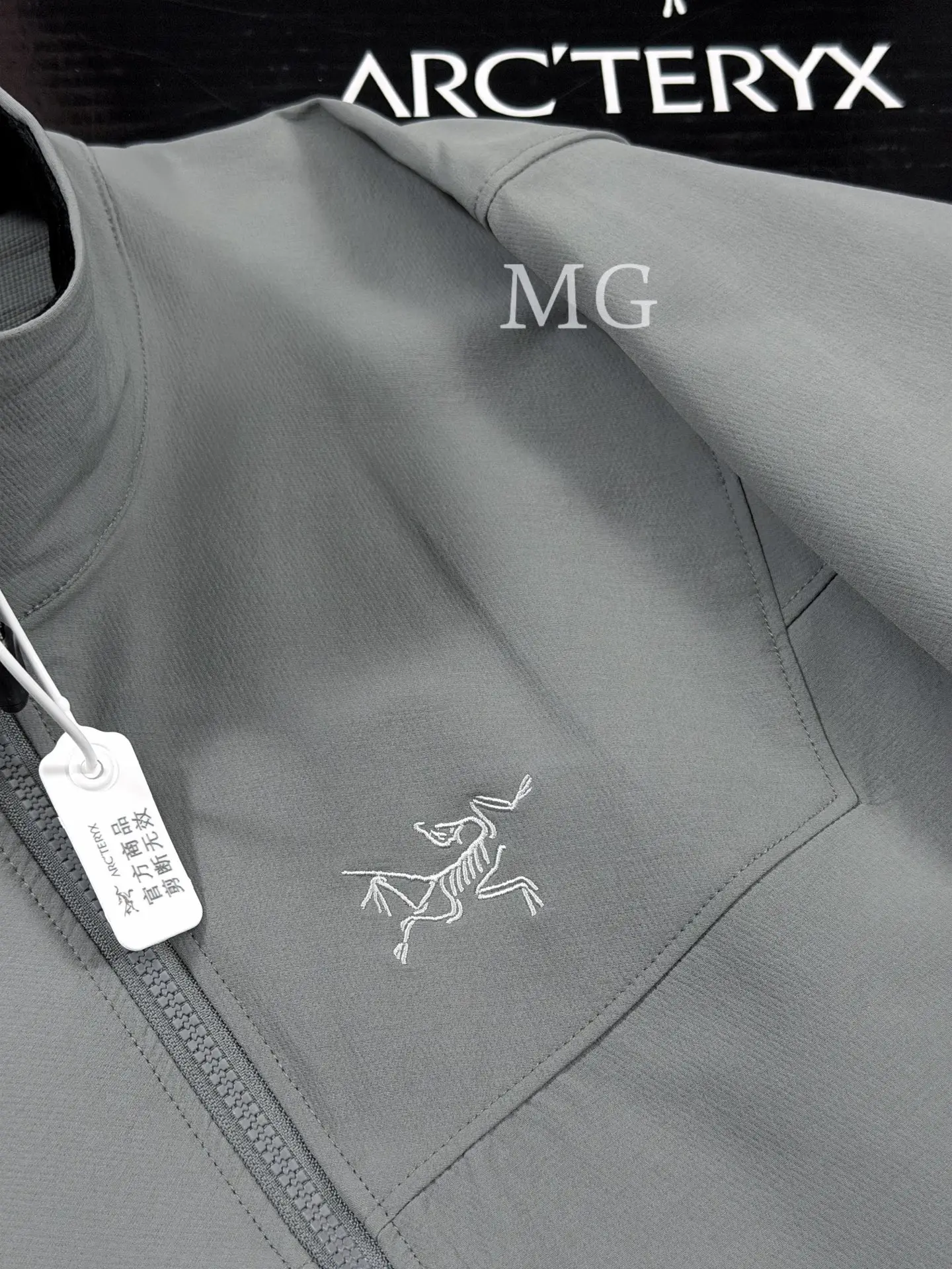 Gamma Hoody Softshell Performance Jacket D32020736 — view 2