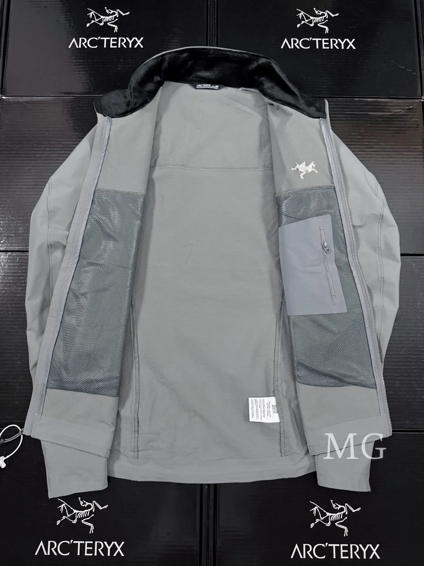 Gamma Hoody Softshell Performance Jacket D32020736 — view 7