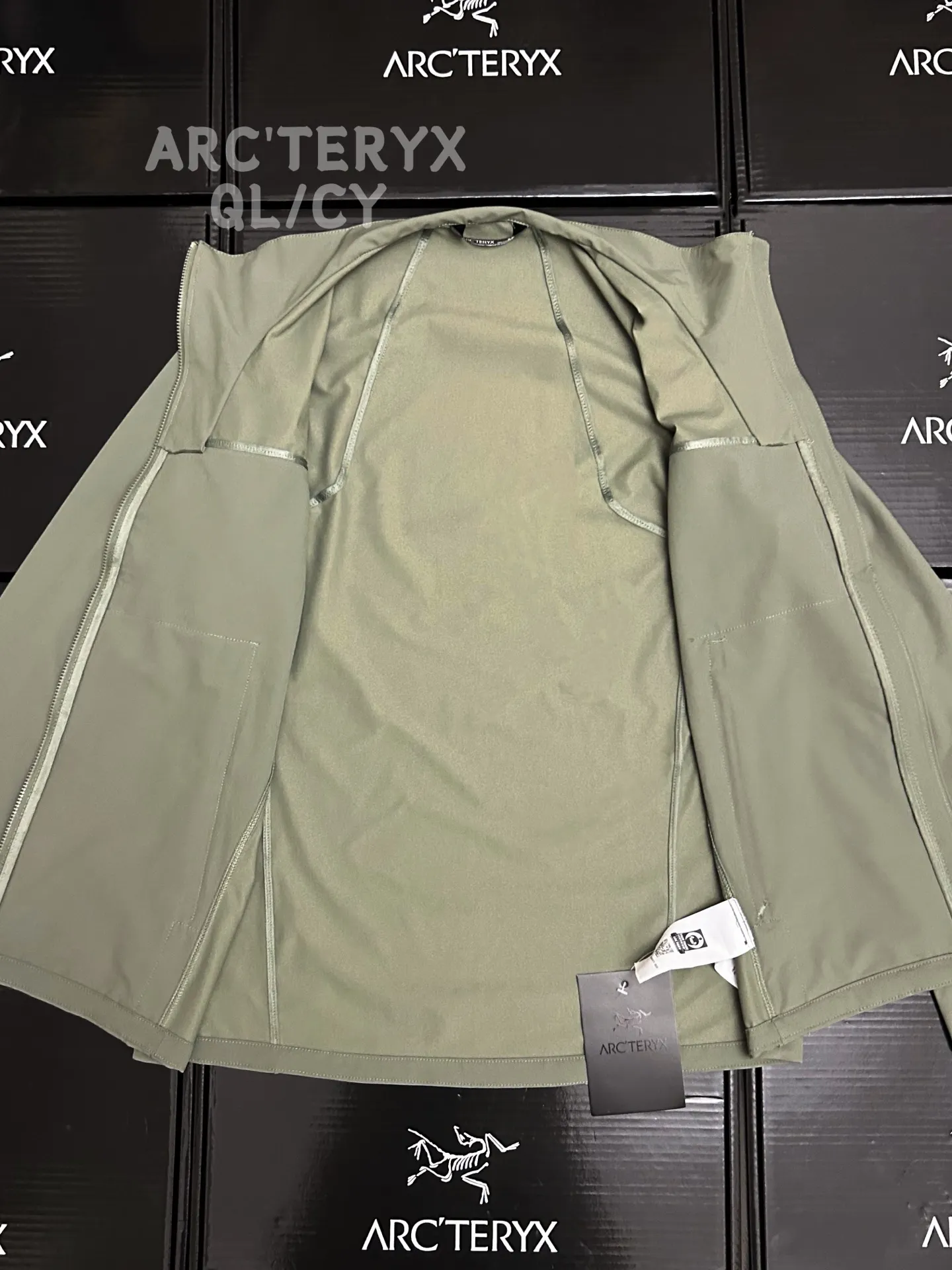 Epsilon DWR Softshell Jacket D32020822 — view 8