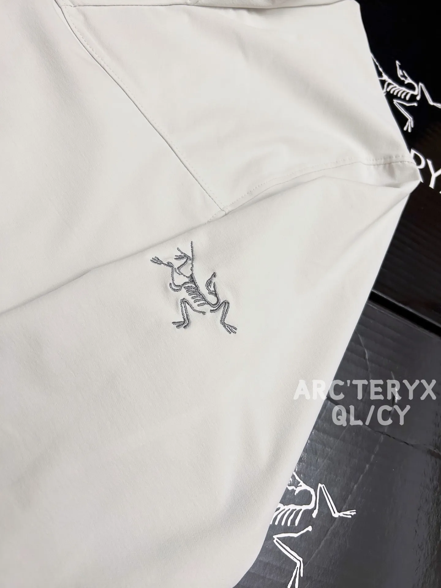 Epsilon DWR Softshell Jacket D32020820 — view 3