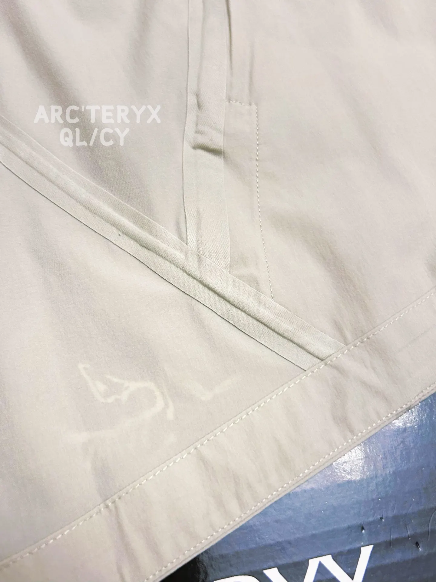 Veilance Spere LT Lightweight Shell Jacket D32011491 — view 9