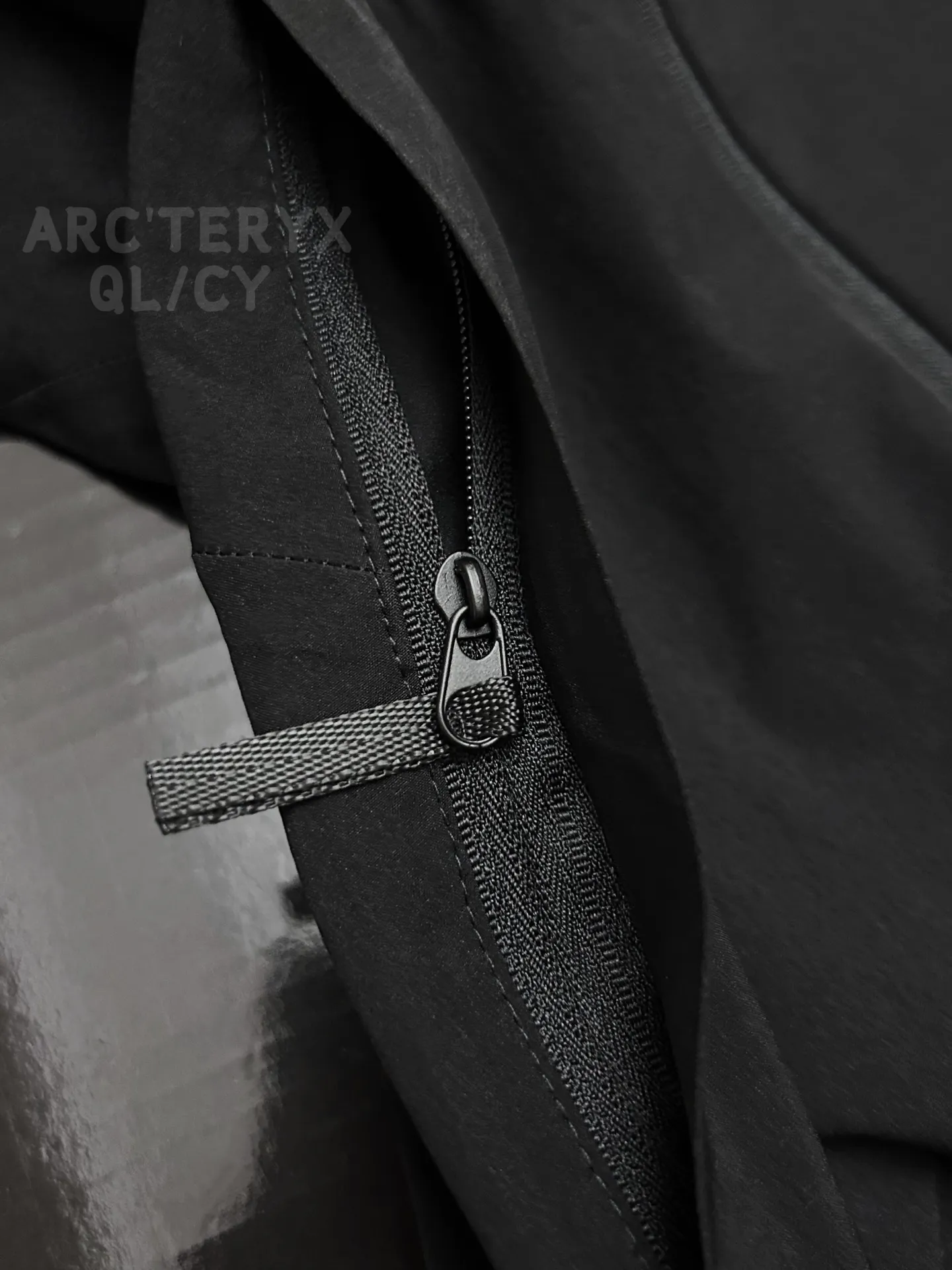 Veilance Spere LT Lightweight Shell Jacket D32011493 — view 3