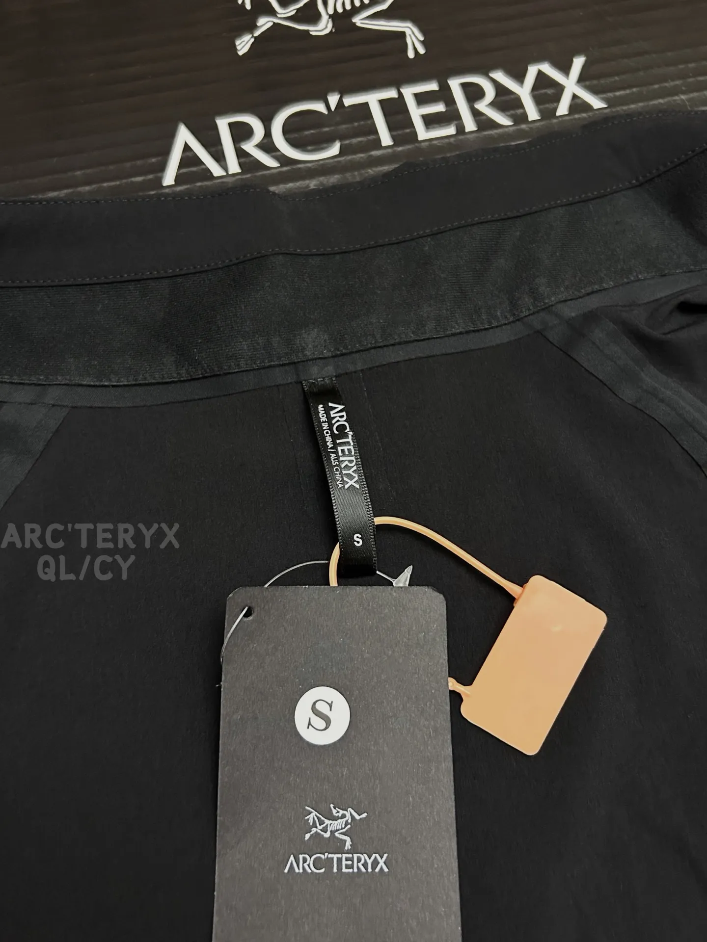 Veilance Spere LT Lightweight Shell Jacket D32011493 — view 6