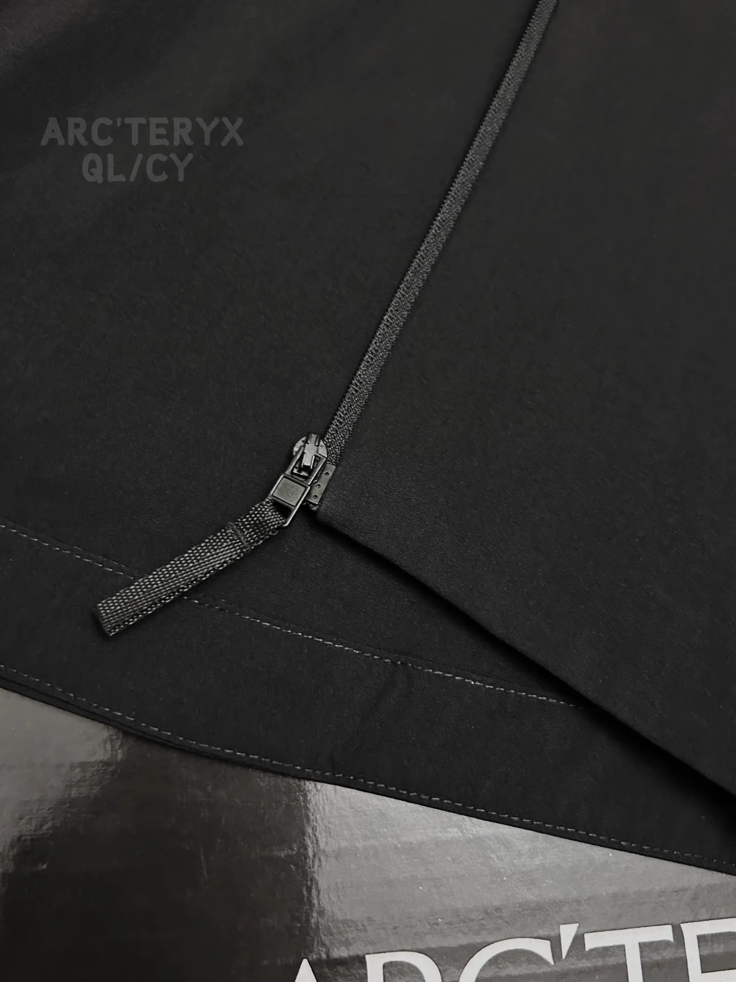 Veilance Spere LT Lightweight Shell Jacket D32011493 — view 7