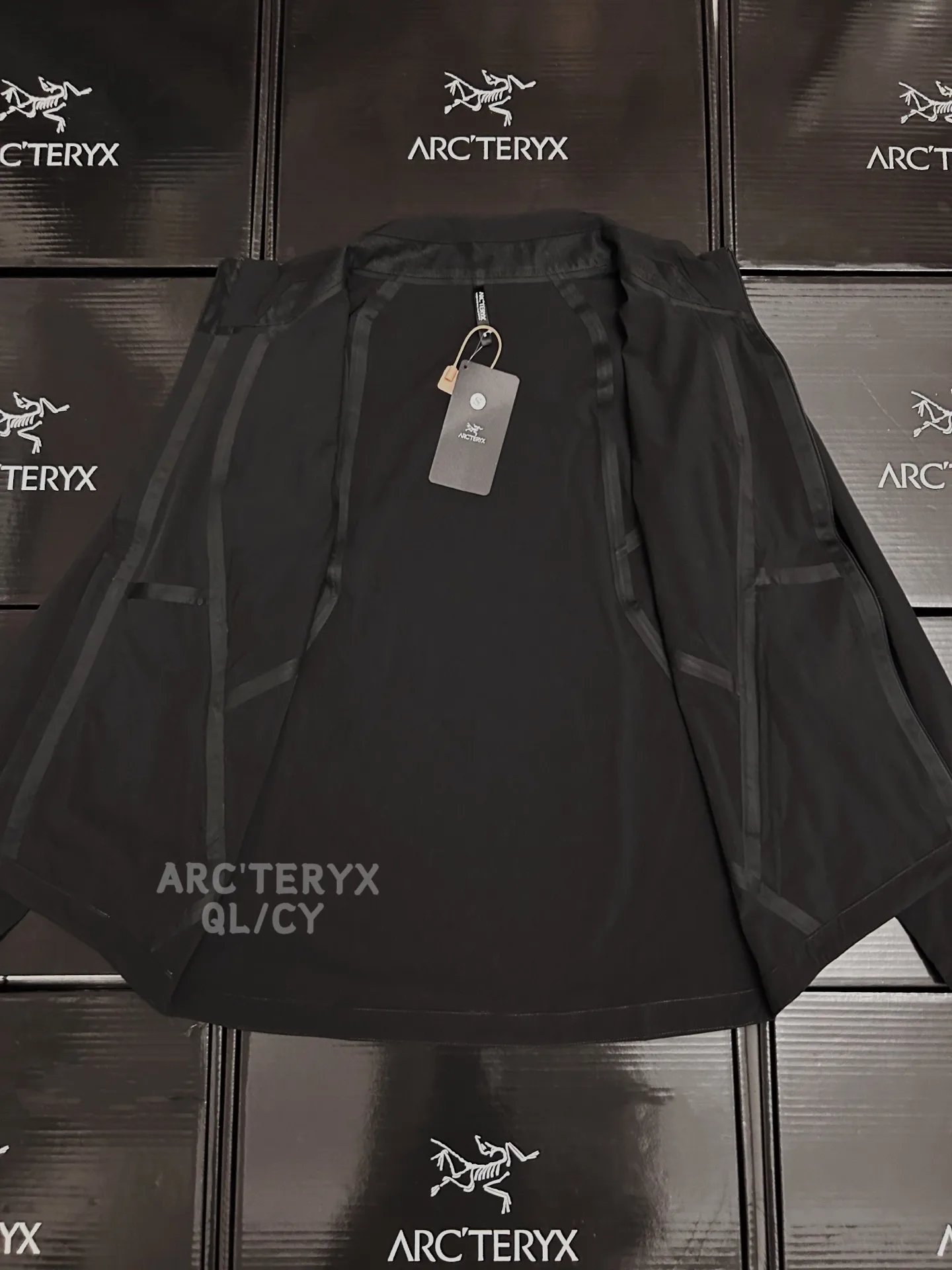 Veilance Spere LT Lightweight Shell Jacket D32011493 — view 9
