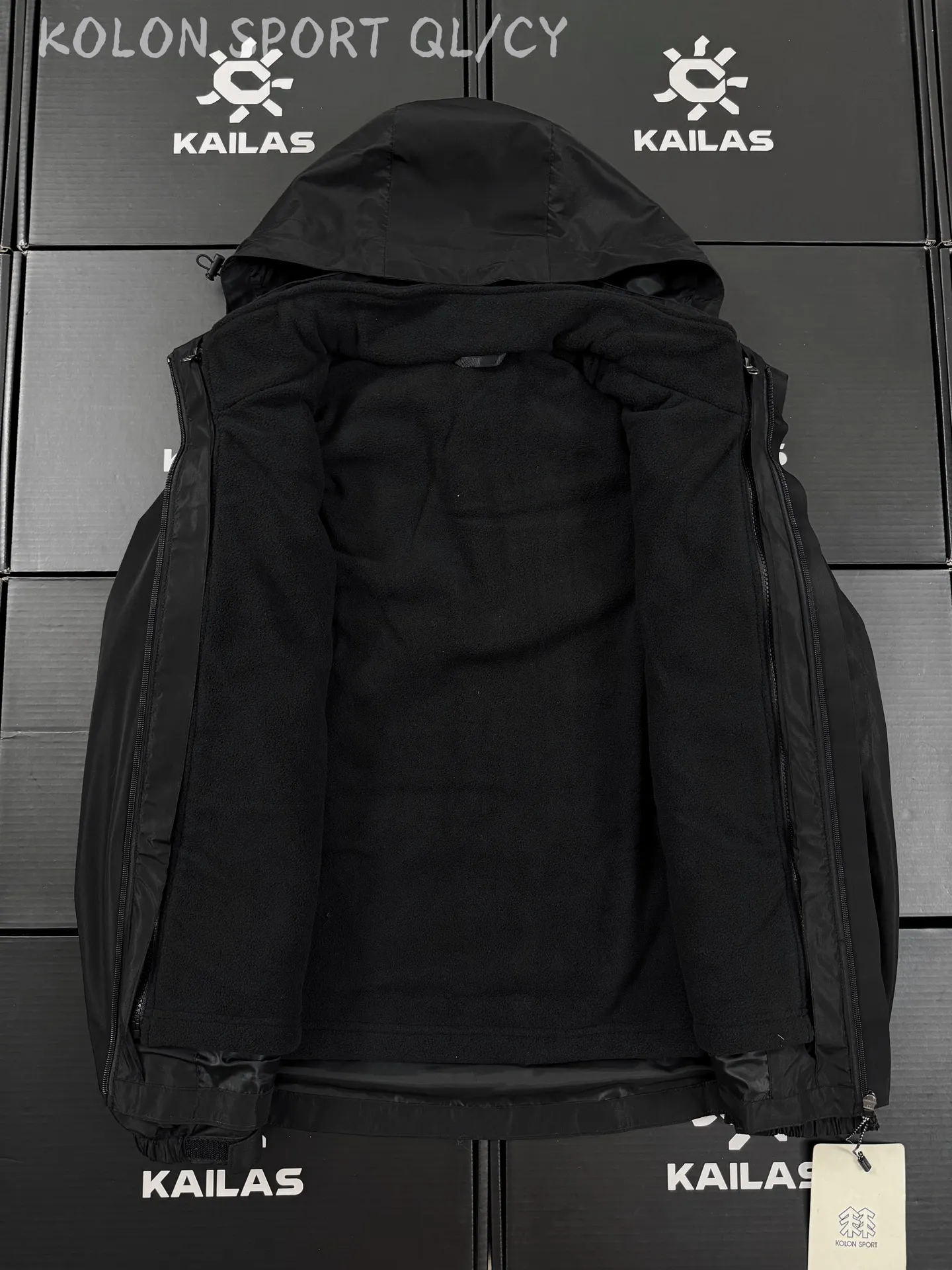 3-in-1 Waterproof Hooded Jacket with Fleece Liner D34020971 — view 6
