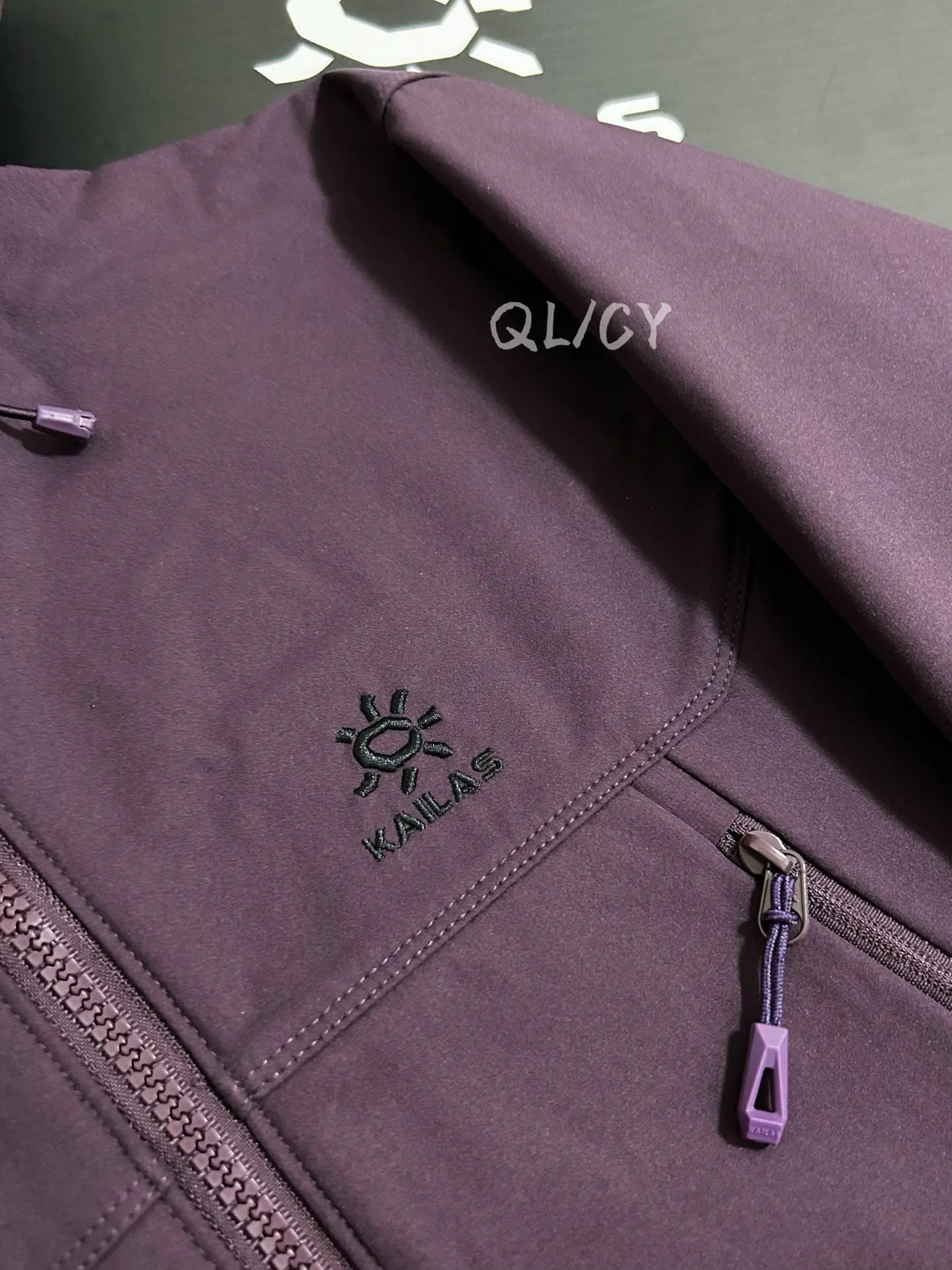 M8ic-MAX Fleece-Lined Softshell Hooded Jacket D34020858 — view 2