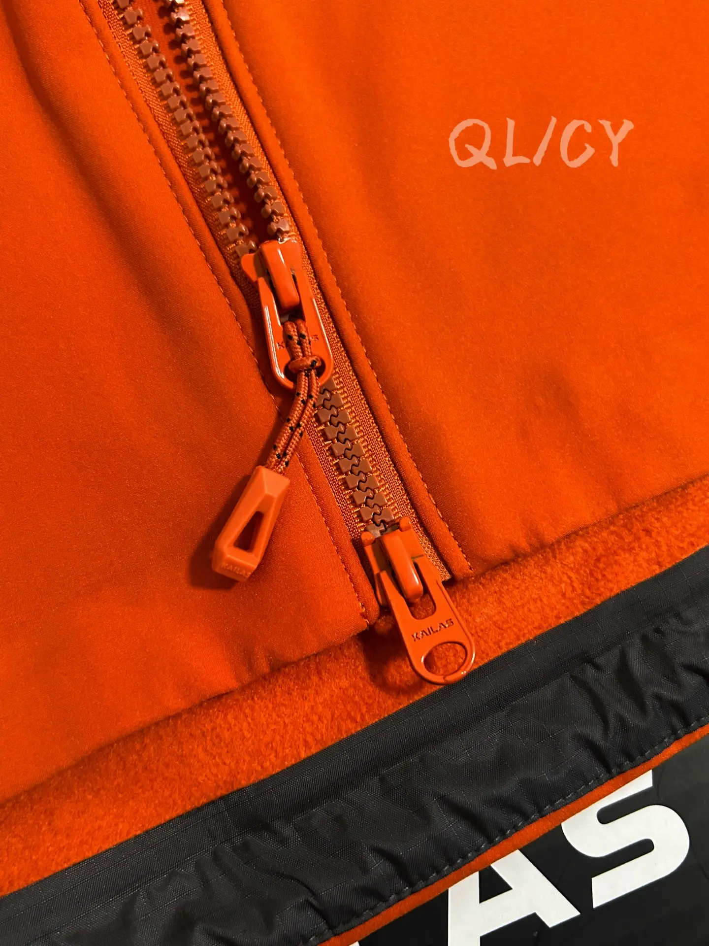 M8ic-MAX Hooded Softshell Jacket D34020854 — view 4