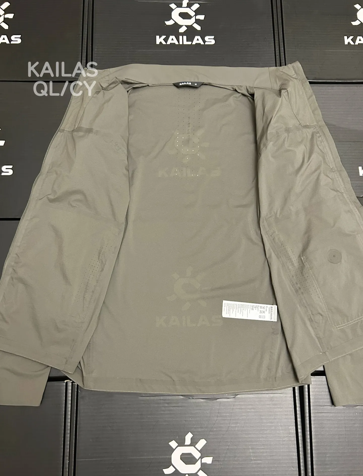 Kailas Lightweight Performance Windshell Jacket D34011522 — view 9
