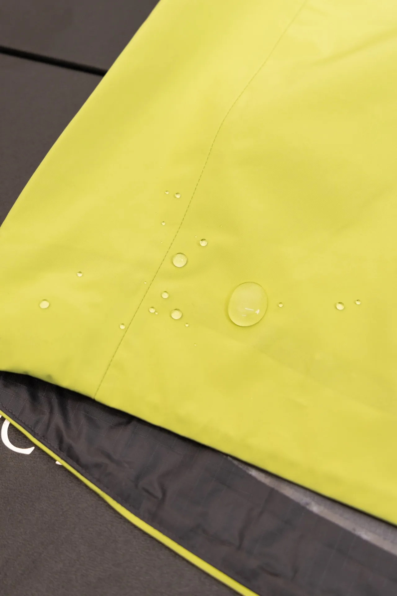 Alpha SV GORE-TEX Hooded Shell Jacket D34020790 — view 7