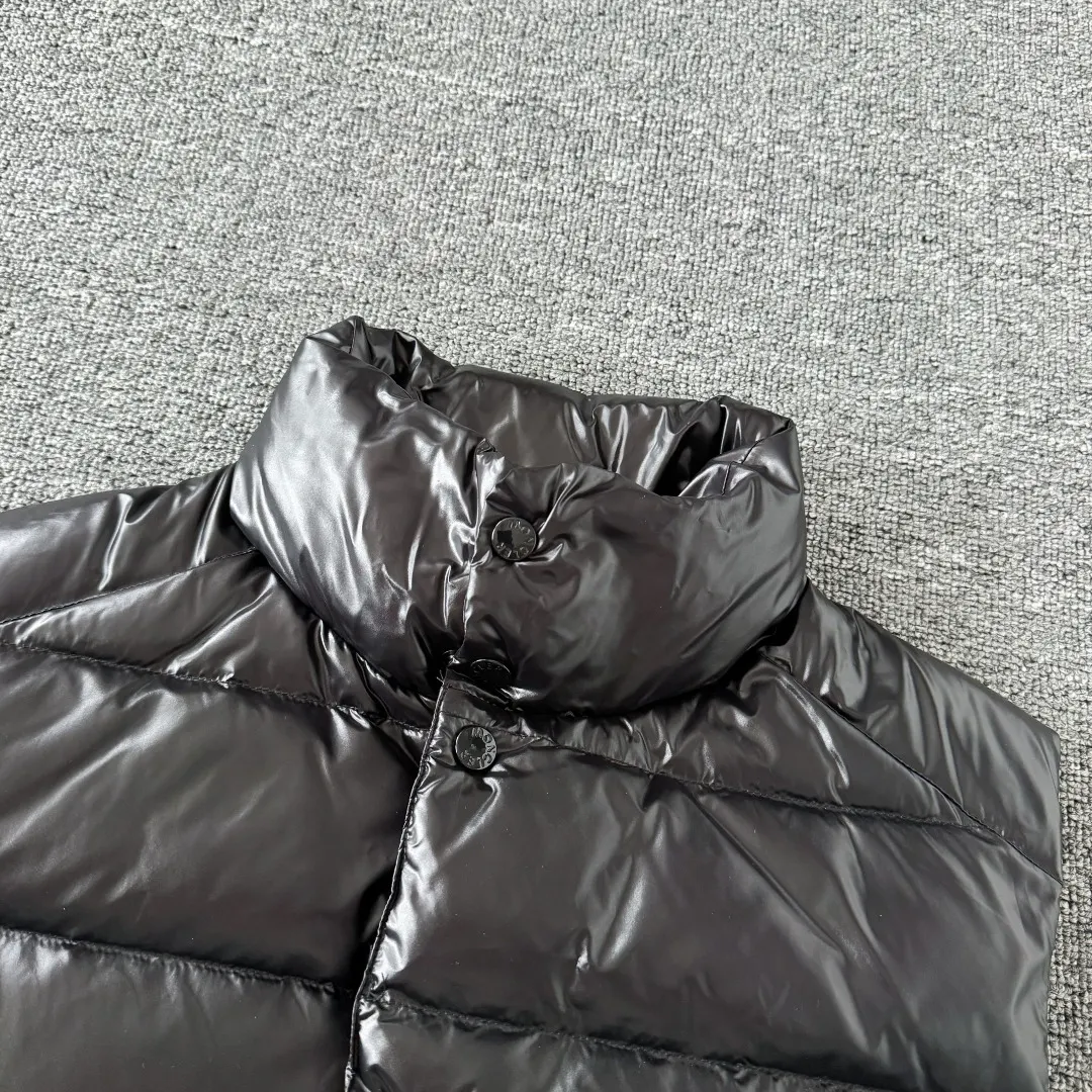 Glossy Down-Filled Puffer Gilet D34024725 — view 3
