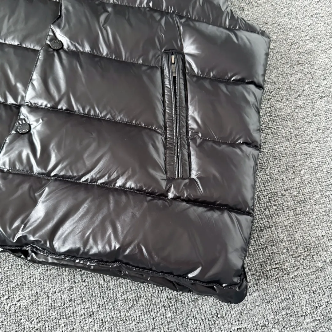 Glossy Down-Filled Puffer Gilet D34024725 — view 5