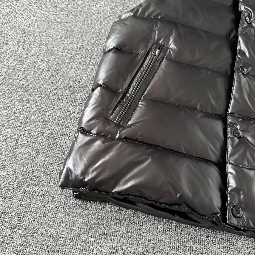 Glossy Down-Filled Puffer Gilet D34024725 — view 6