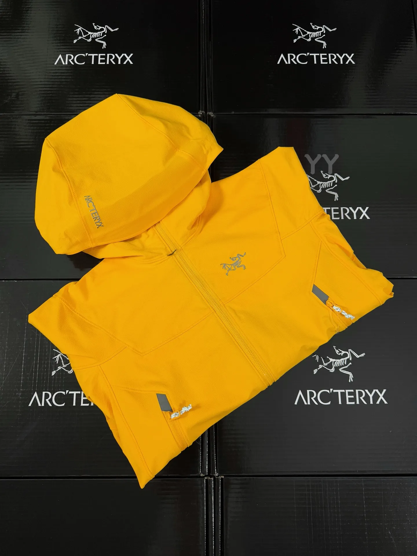 Arc'teryx Gamma Hoody Softshell Jacket D34520573 — view 7