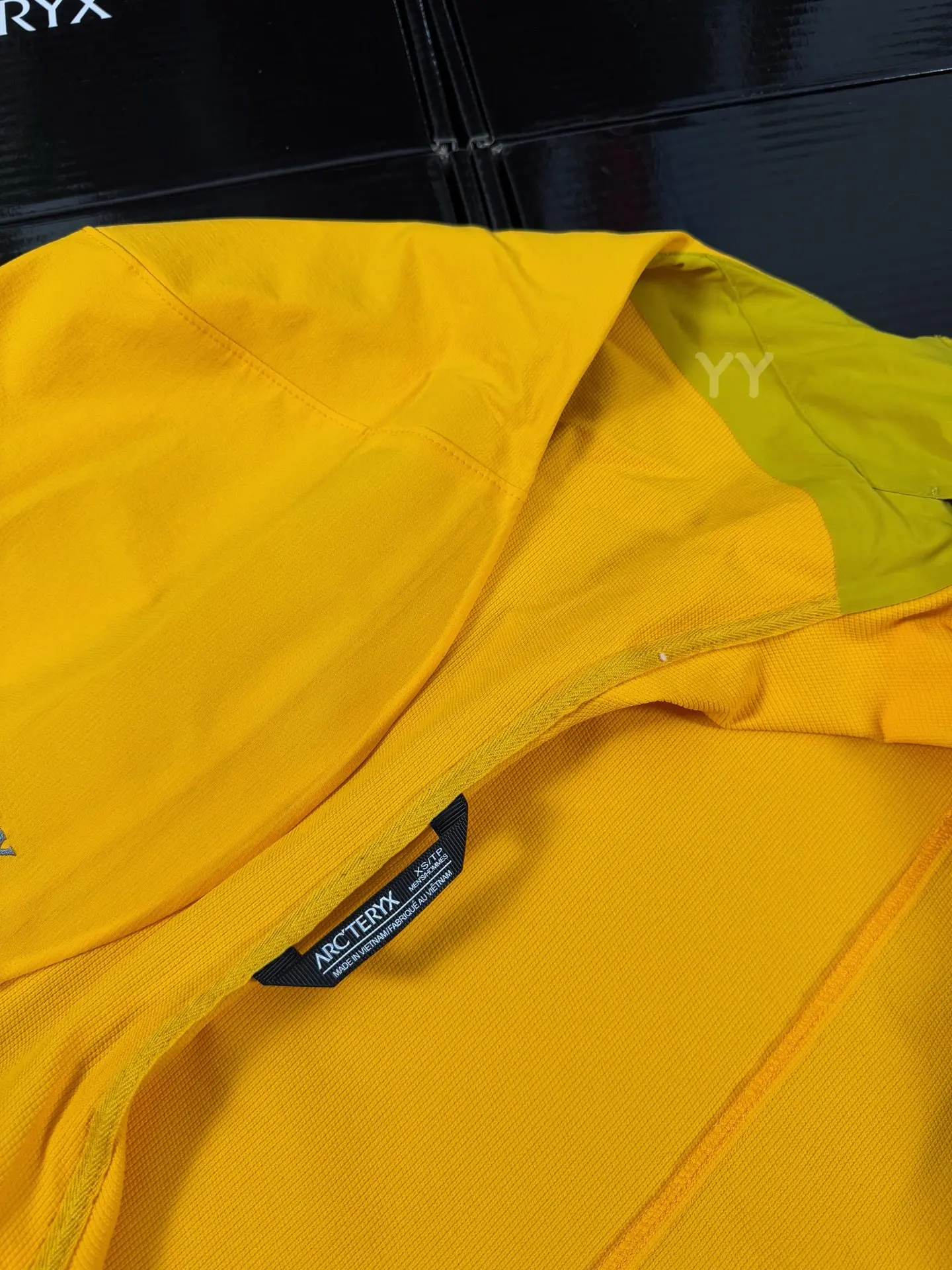 Arc'teryx Gamma Hoody Softshell Jacket D34520573 — view 8