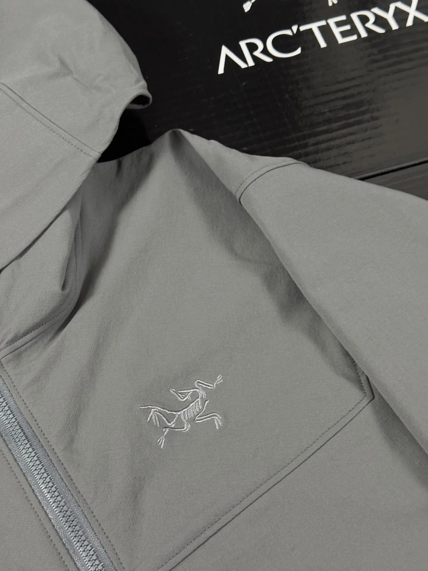 Arc'teryx Gamma Hoody Softshell Jacket D34520614 — view 2