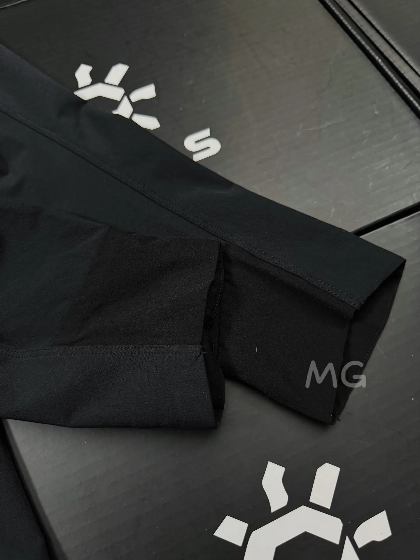 M8 Series Hooded Softshell Outdoor Jacket D35020645 — view 6