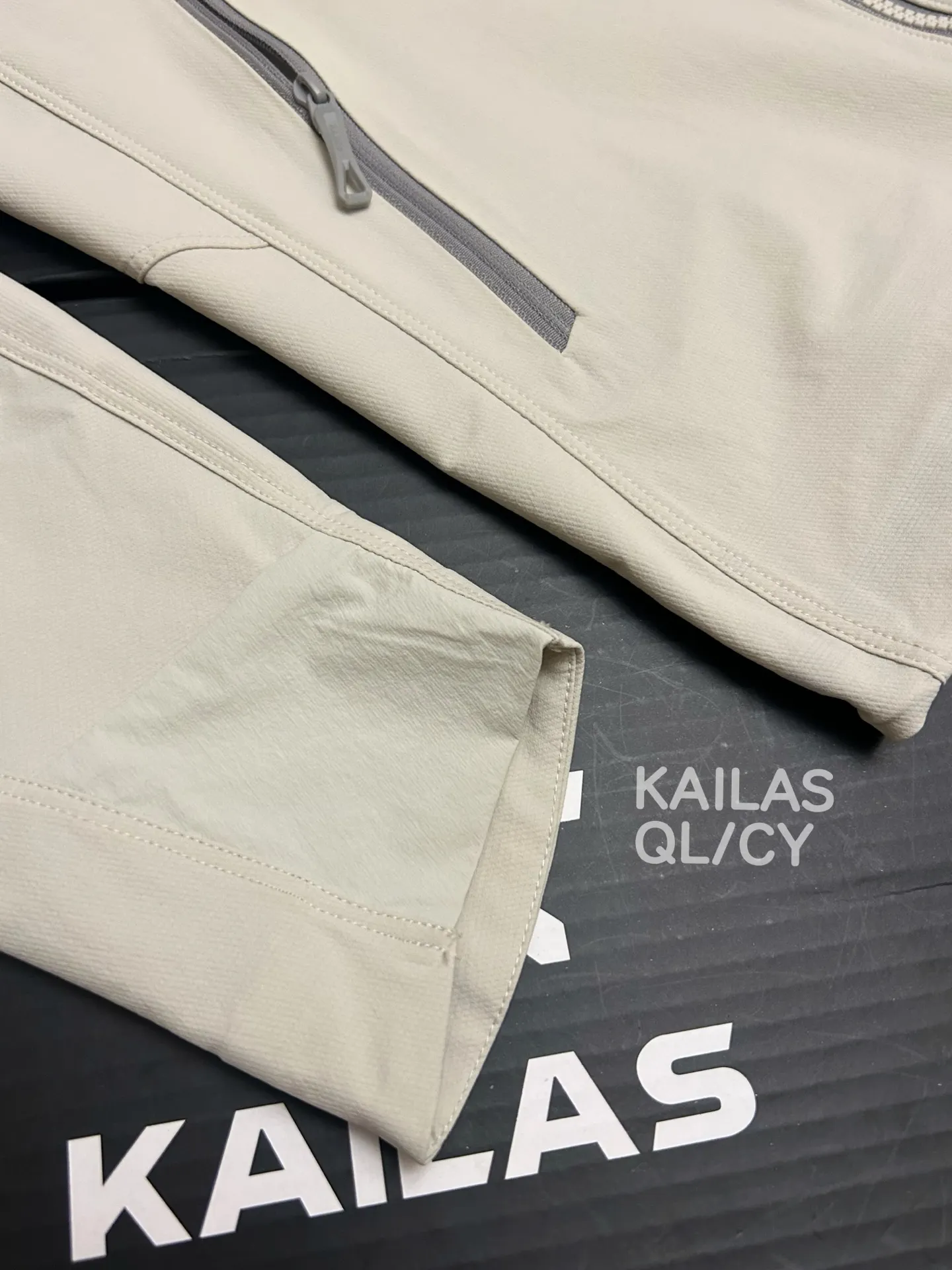 M8 Stand-Collar Softshell Jacket D35011515 — view 2