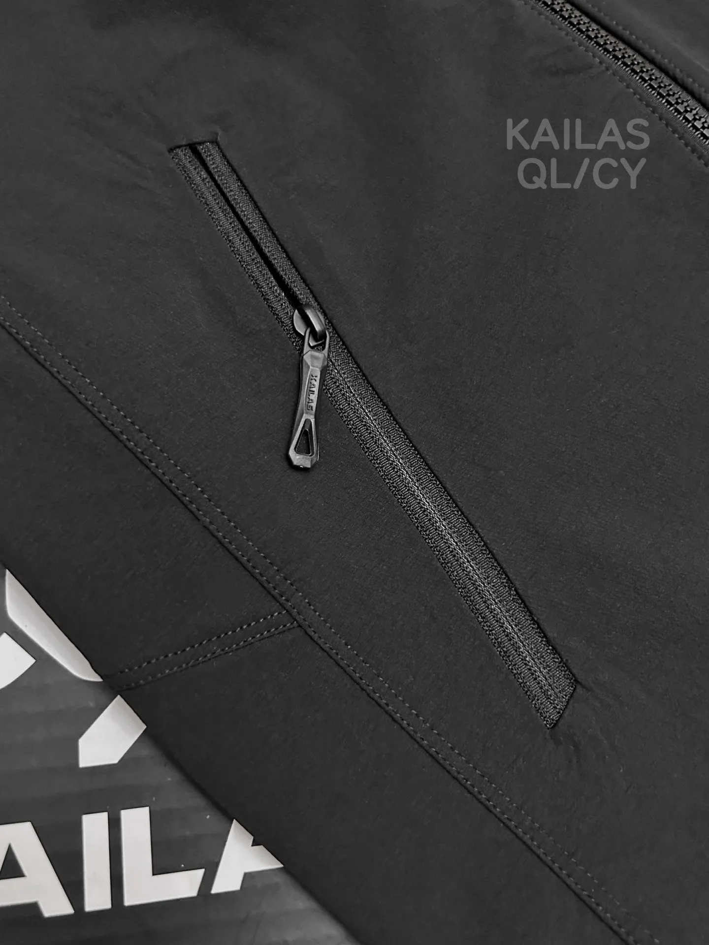 M8 Stand-Collar Performance Softshell Jacket D35011514 — view 2