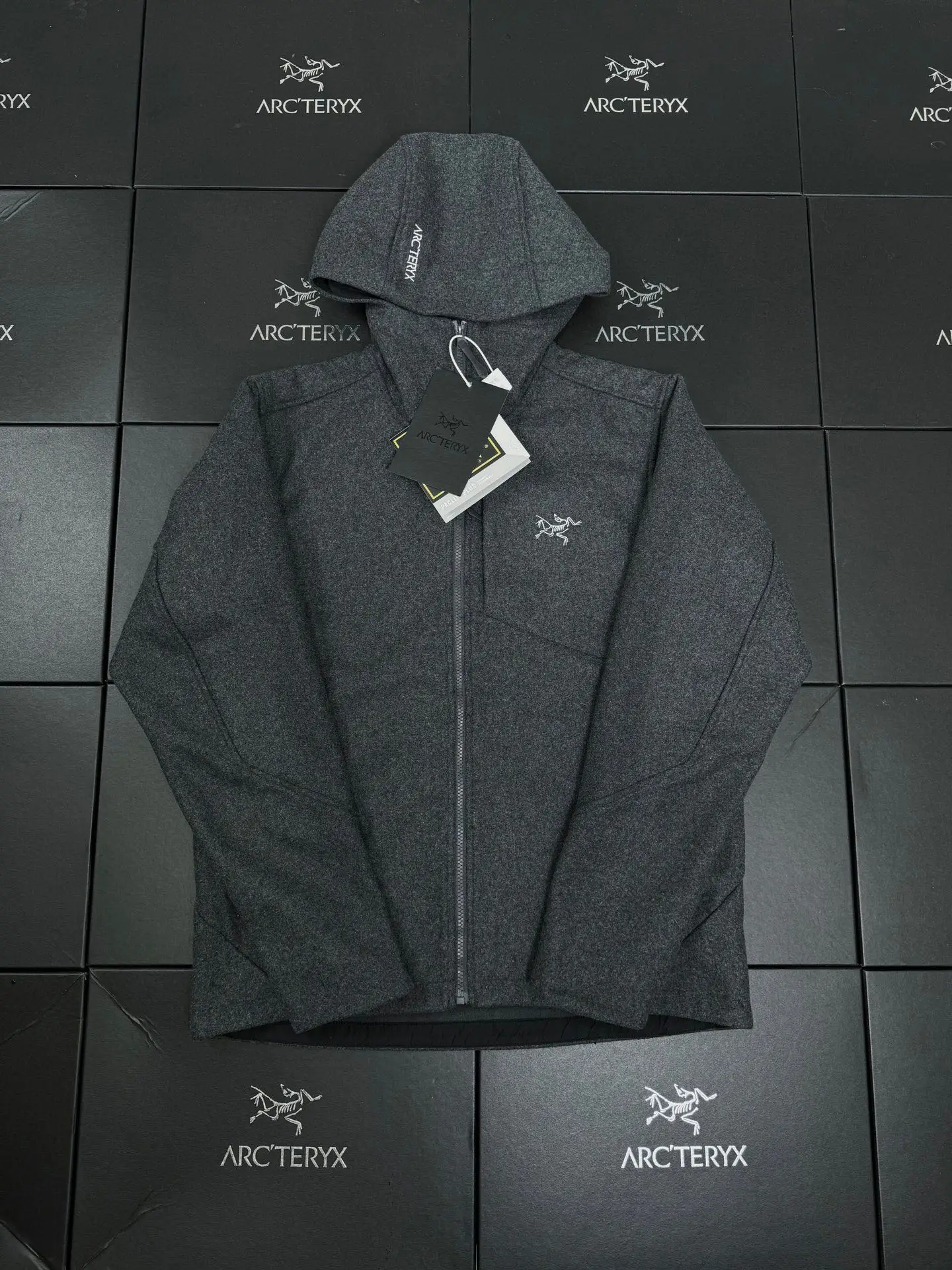 Sawyer Wool Hooded Softshell Jacket D35020641