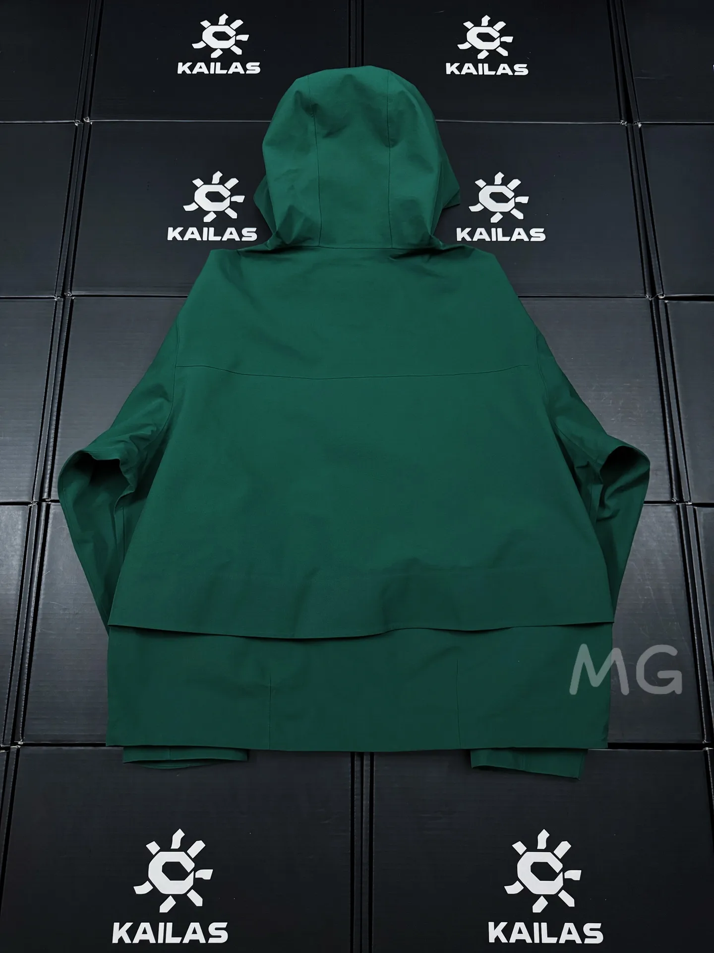 KOLON SPORT GORE-TEX Hooded Shell Jacket D36020648 — view 7