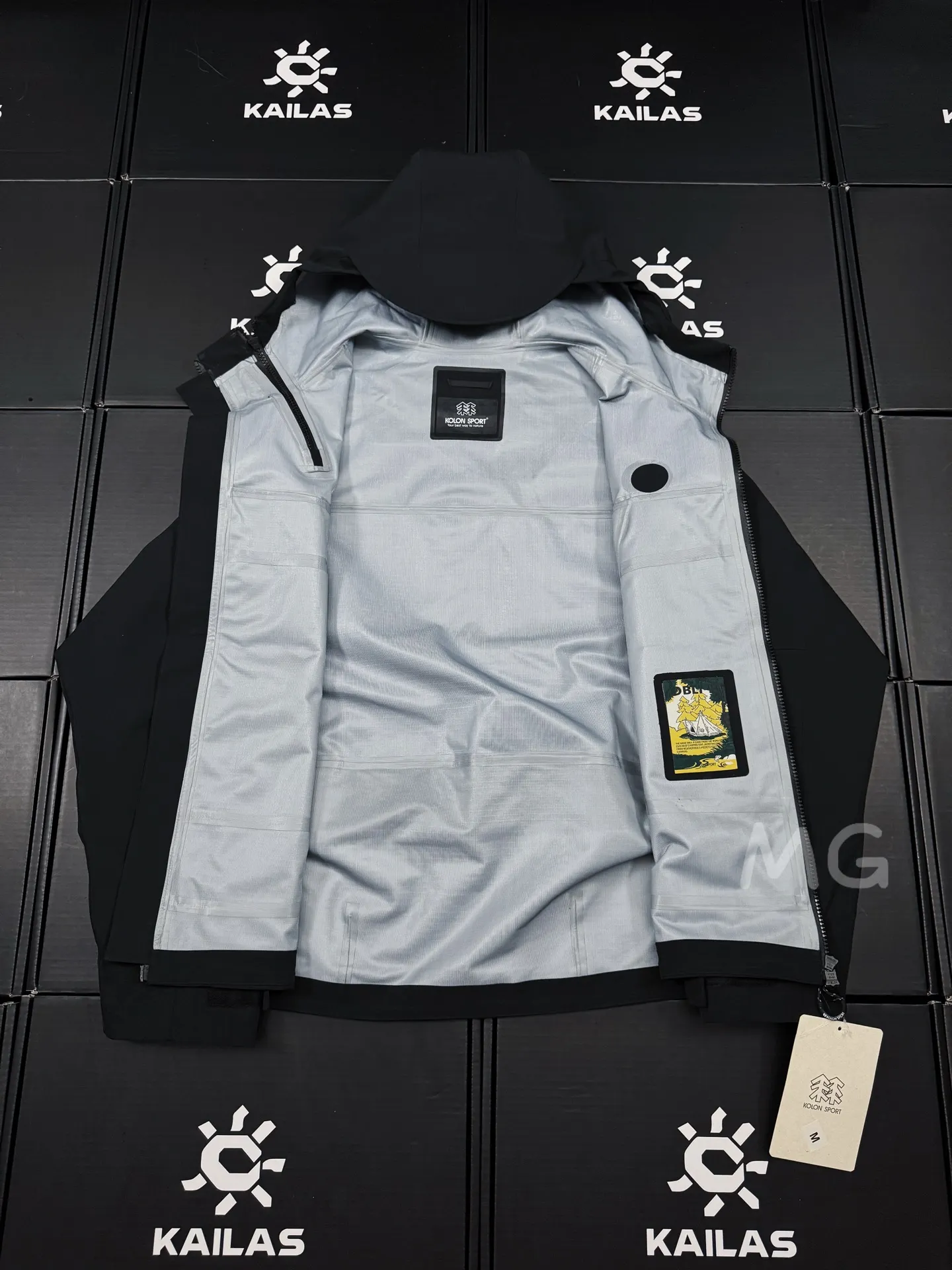 KOLON SPORT GORE-TEX Hooded Shell Jacket D36020587 — view 8