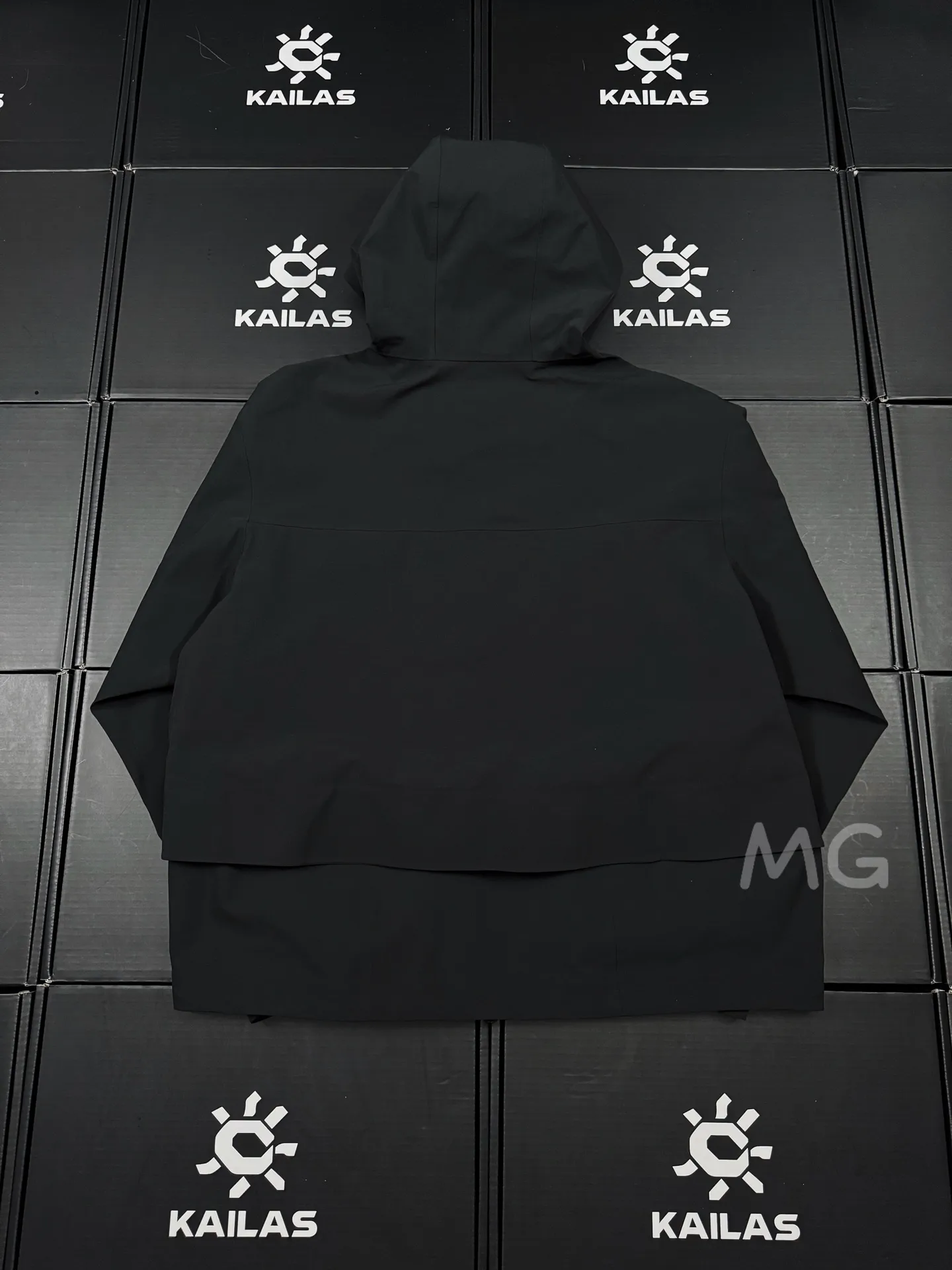 KOLON SPORT GORE-TEX Hooded Shell Jacket D36020587 — view 9