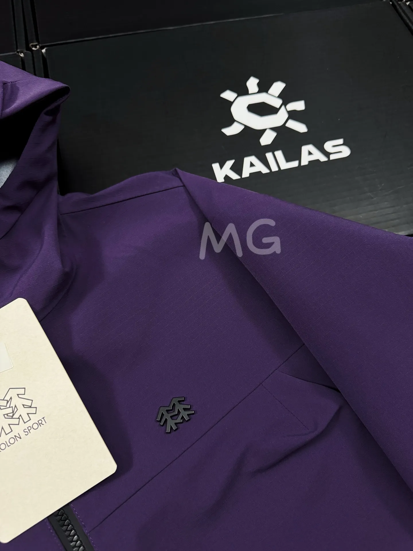 KOLON SPORT GORE-TEX Hooded Shell Jacket D36020586 — view 2