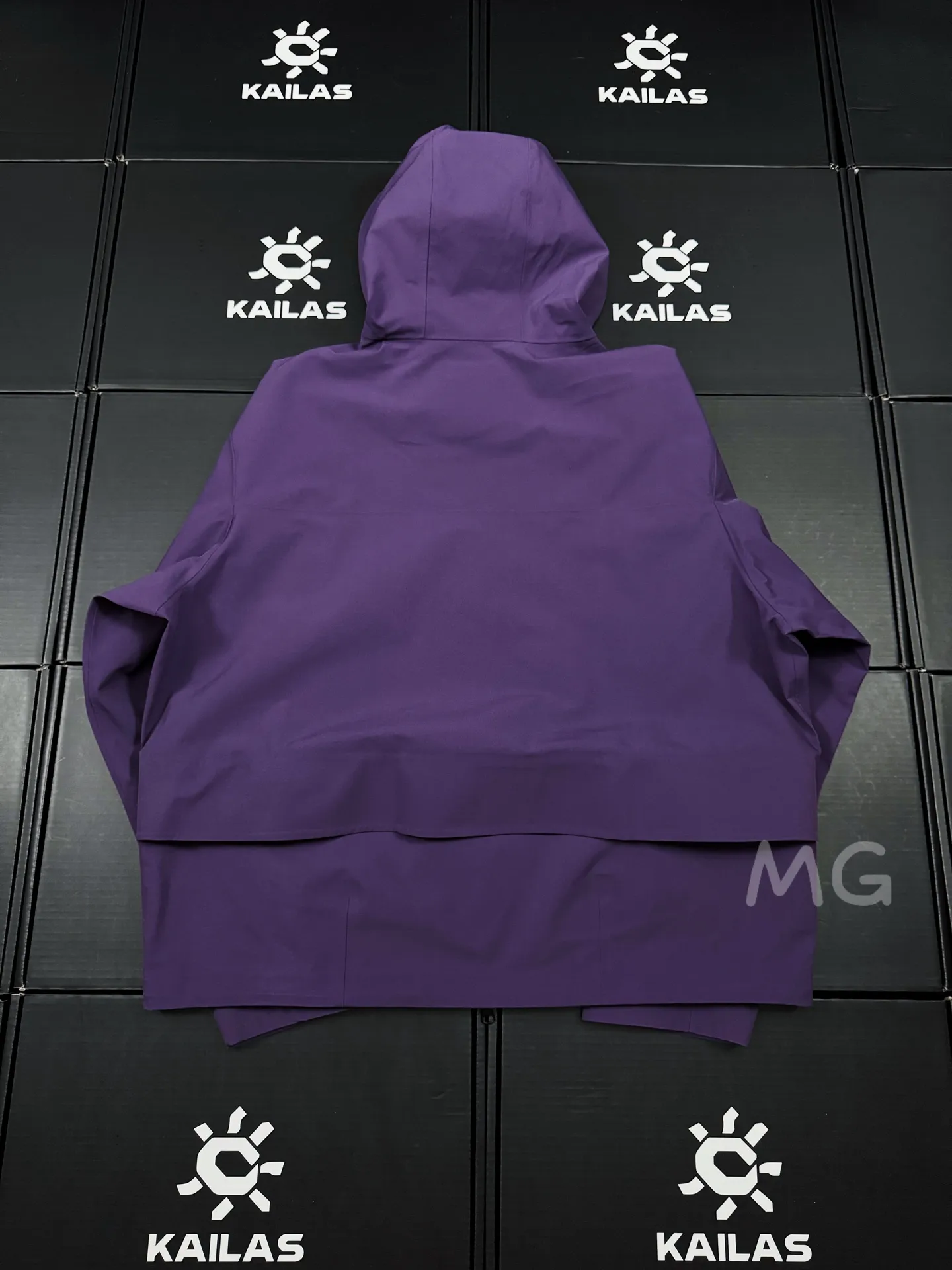 KOLON SPORT GORE-TEX Hooded Shell Jacket D36020586 — view 6